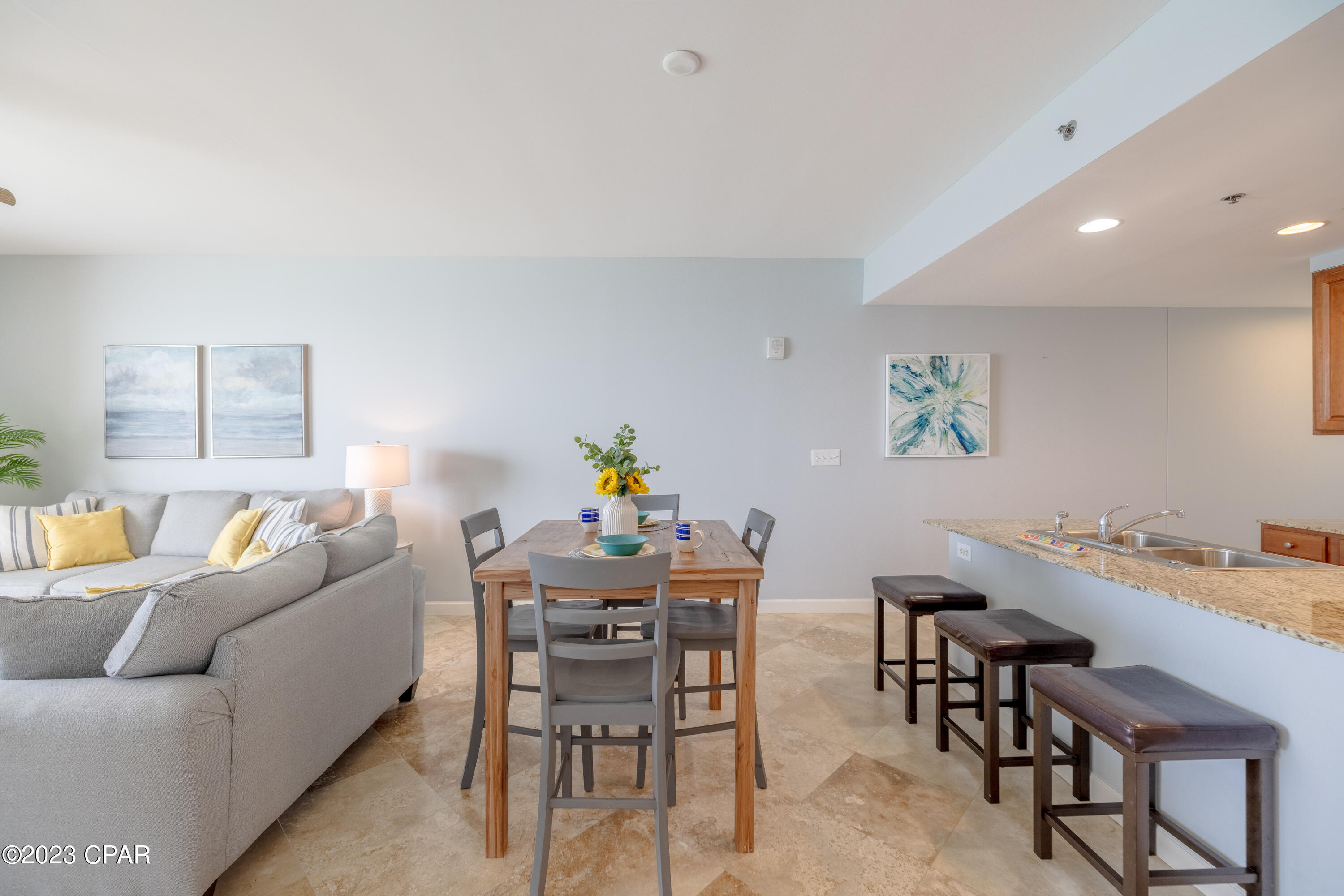 Splash Condo - Residential