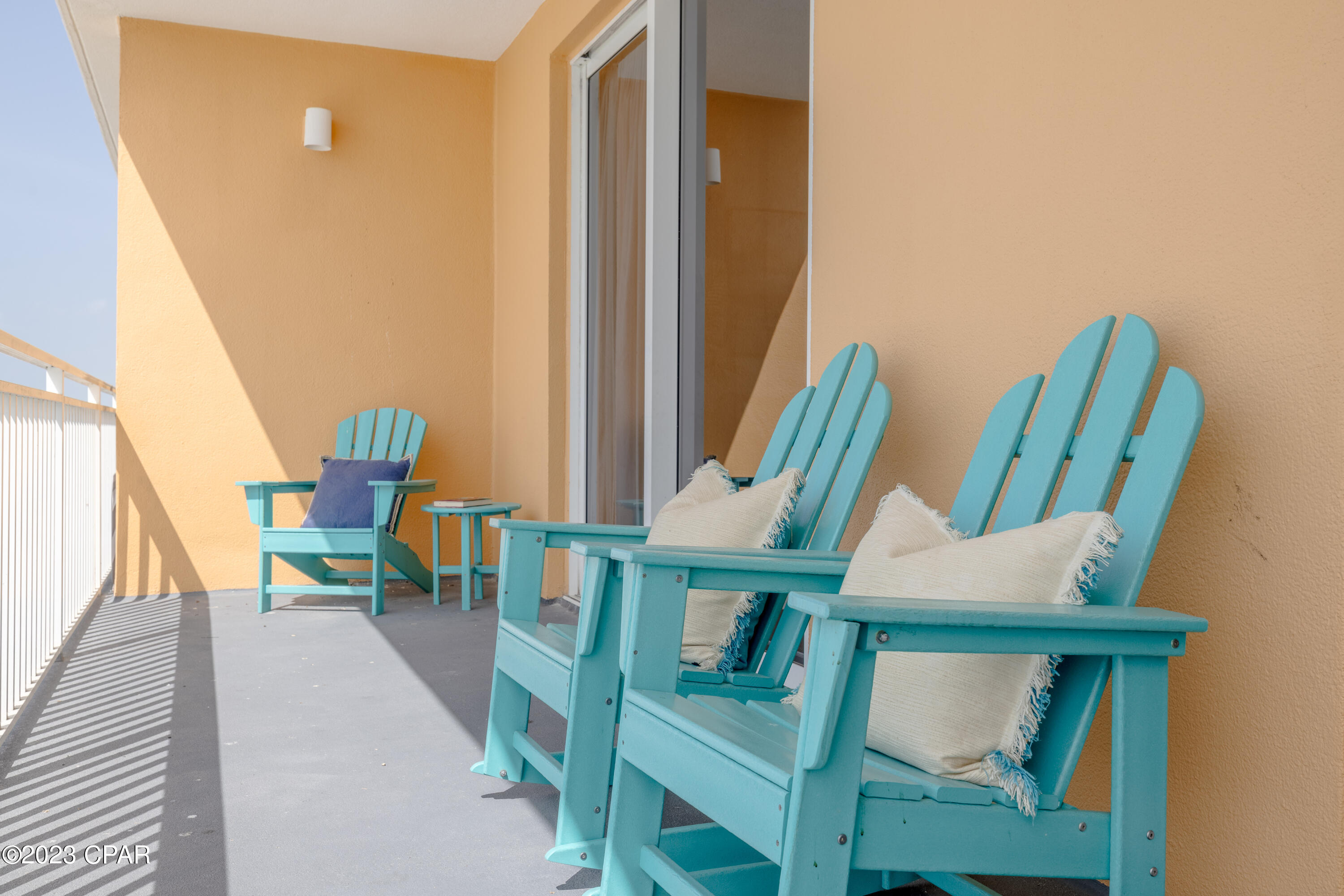 Splash Condo - Residential