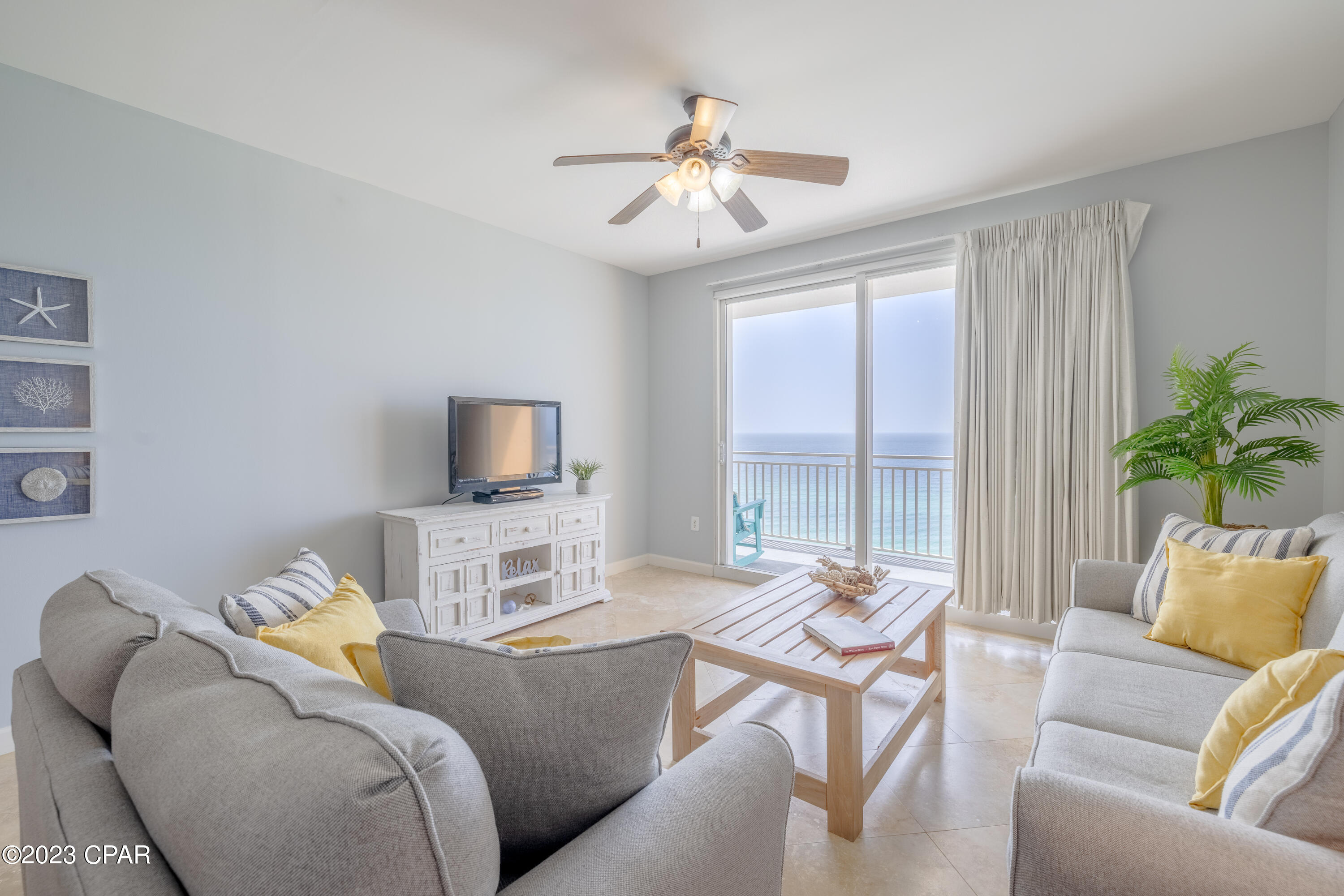 Splash Condo - Residential