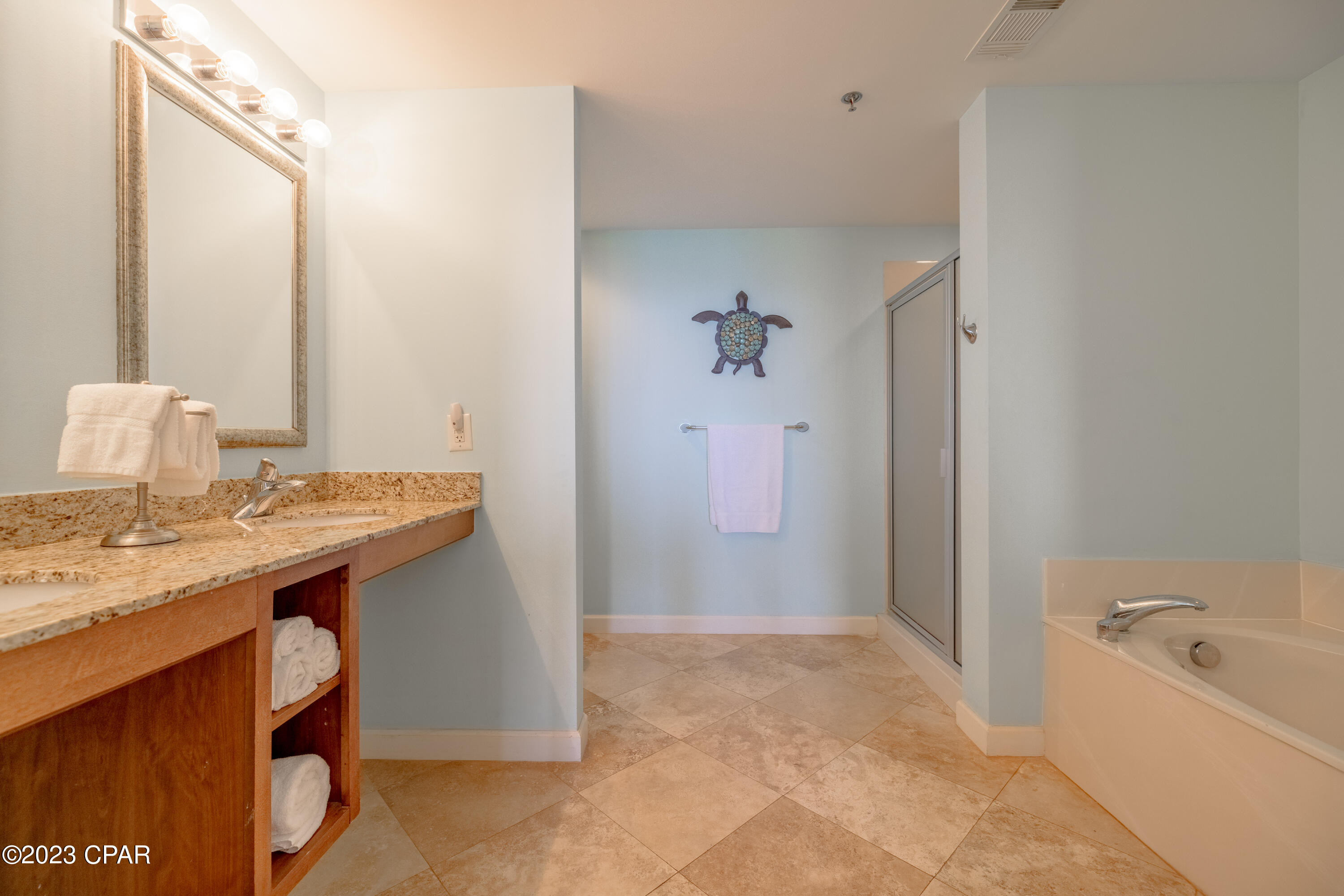 Splash Condo - Residential