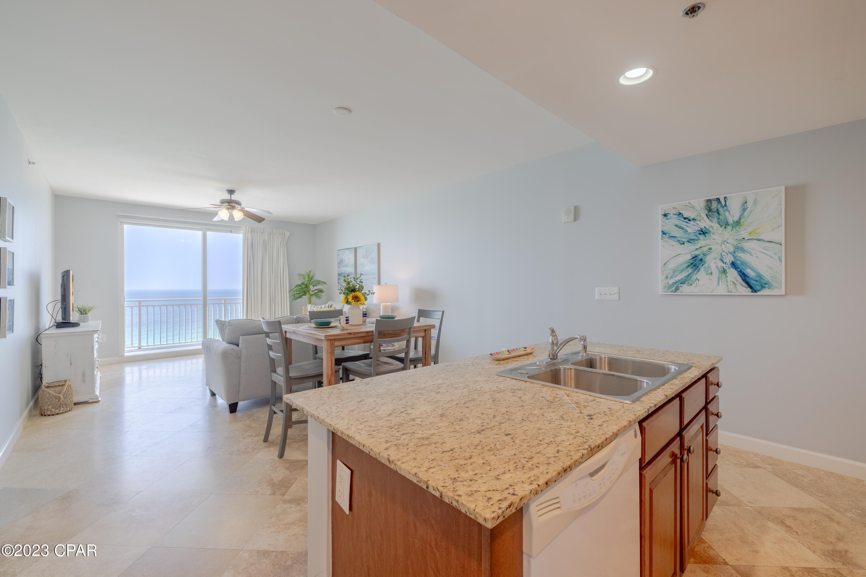 Splash Condo - Residential