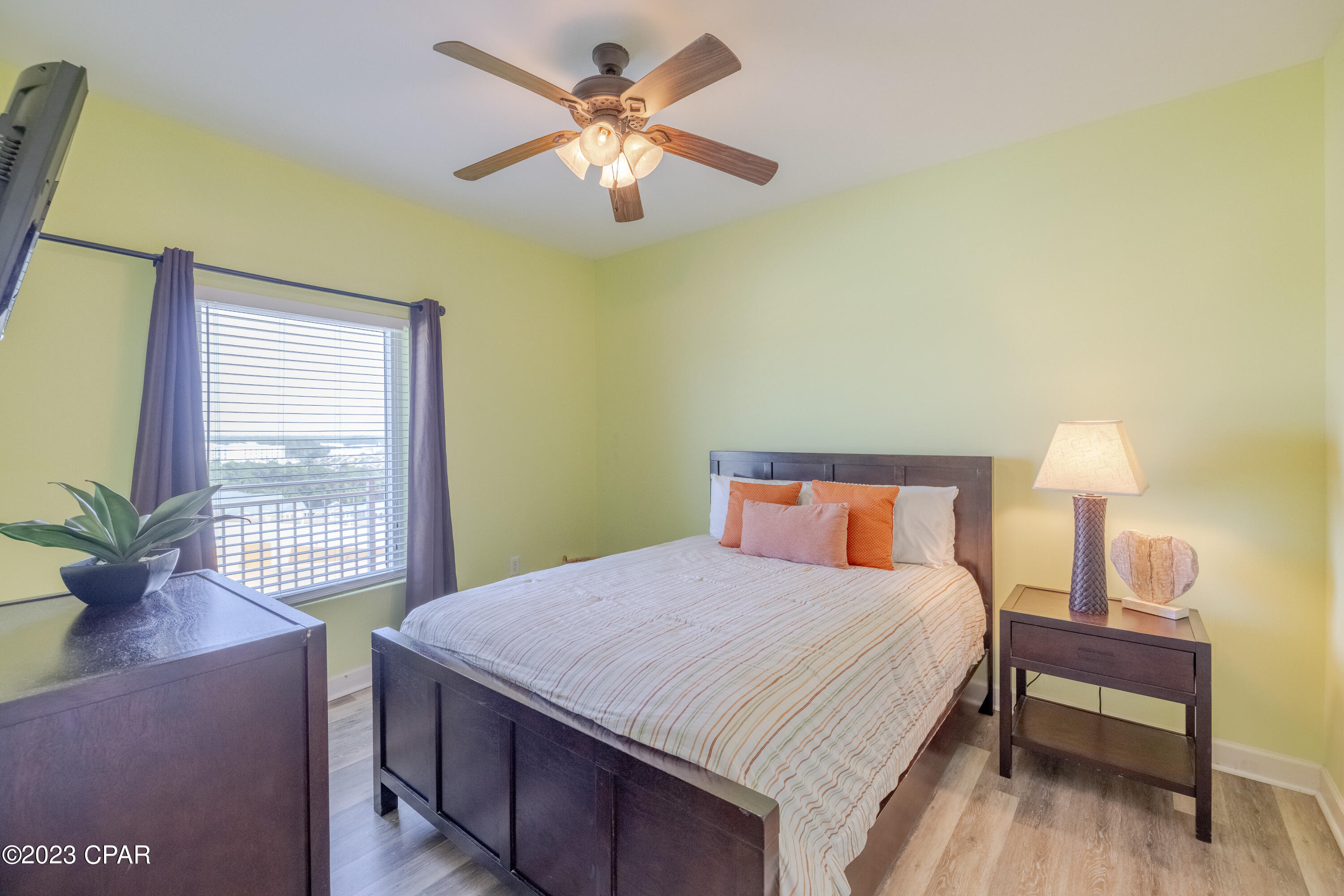 Splash Condo - Residential