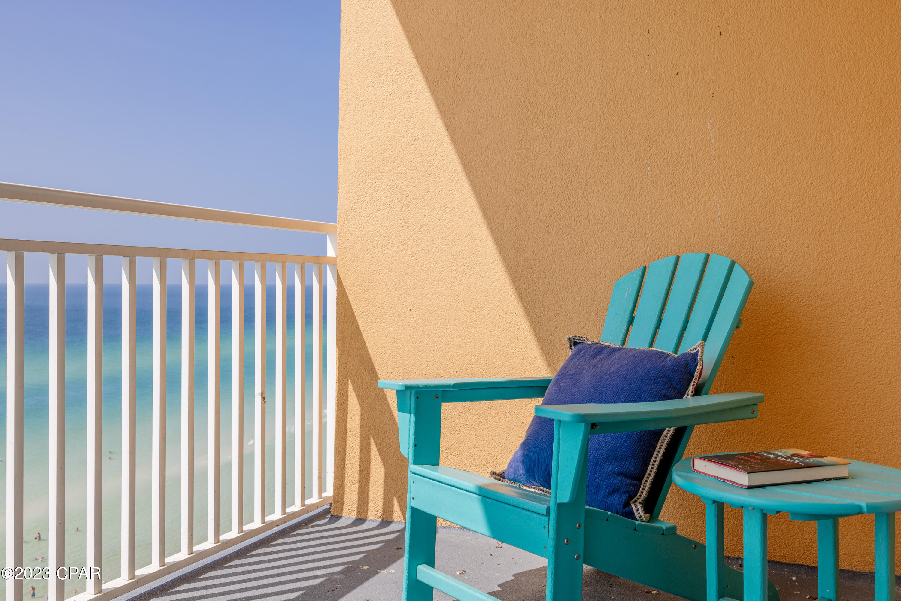 Splash Condo - Residential