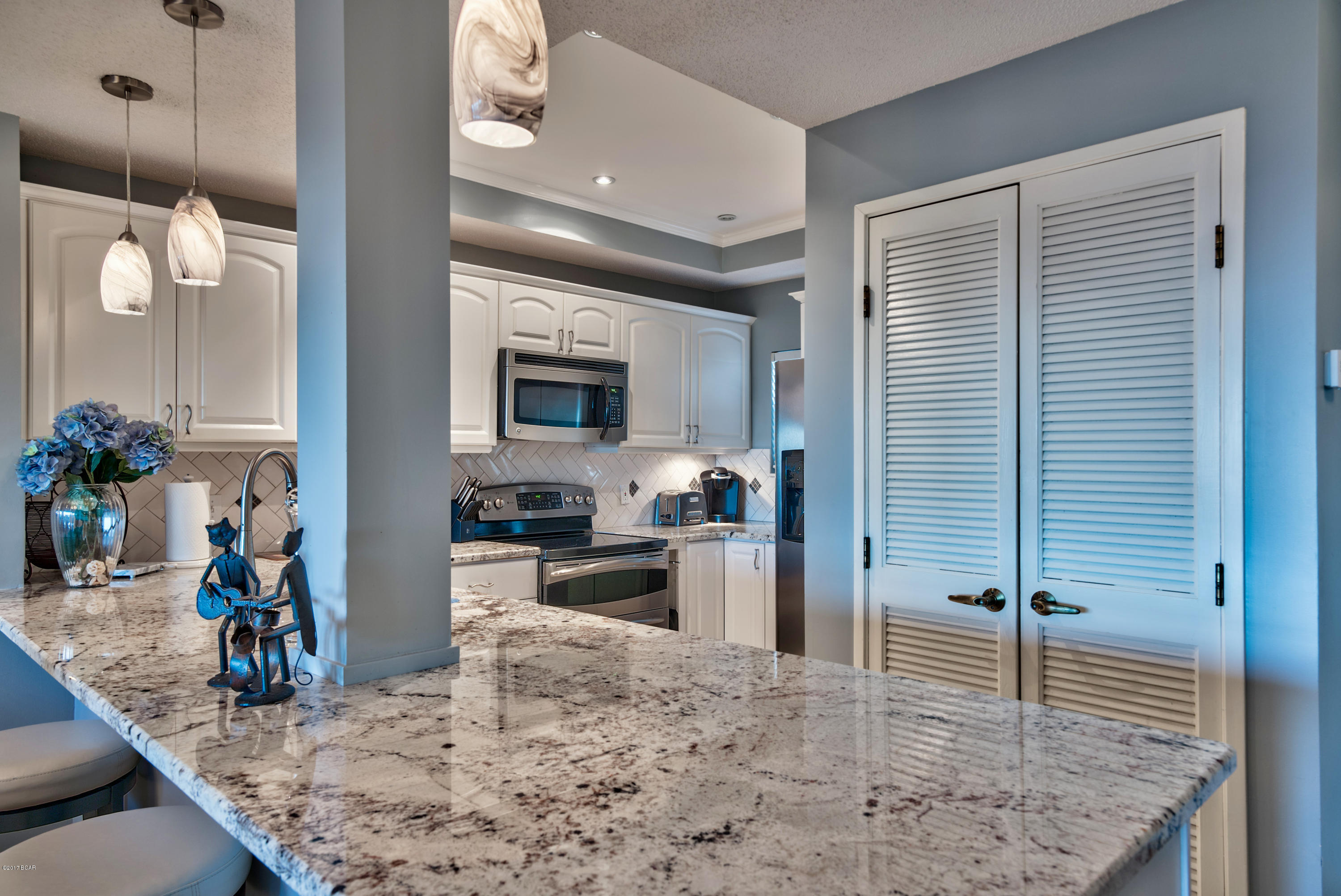 Summit At Topsl - Residential