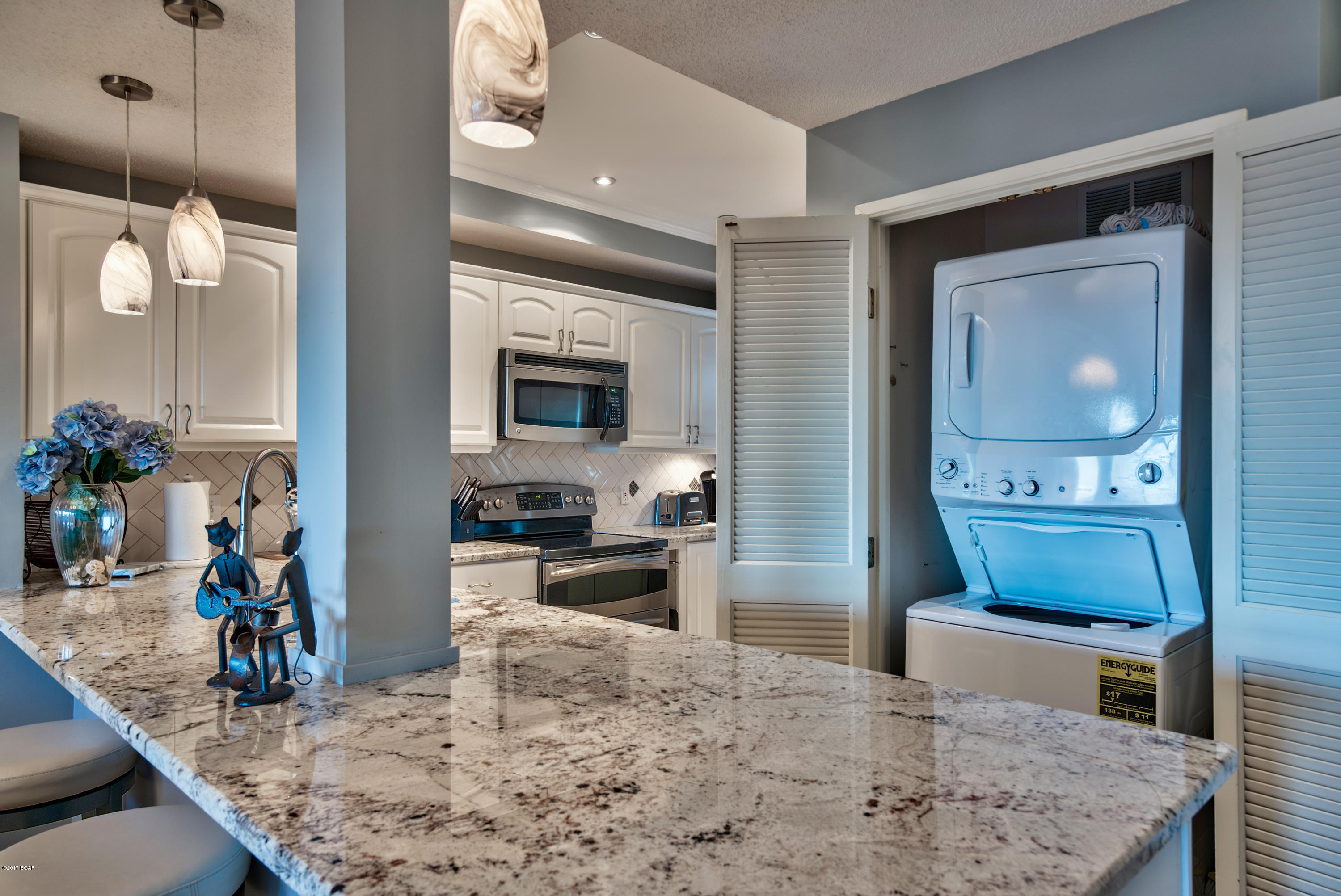 Summit At Topsl - Residential