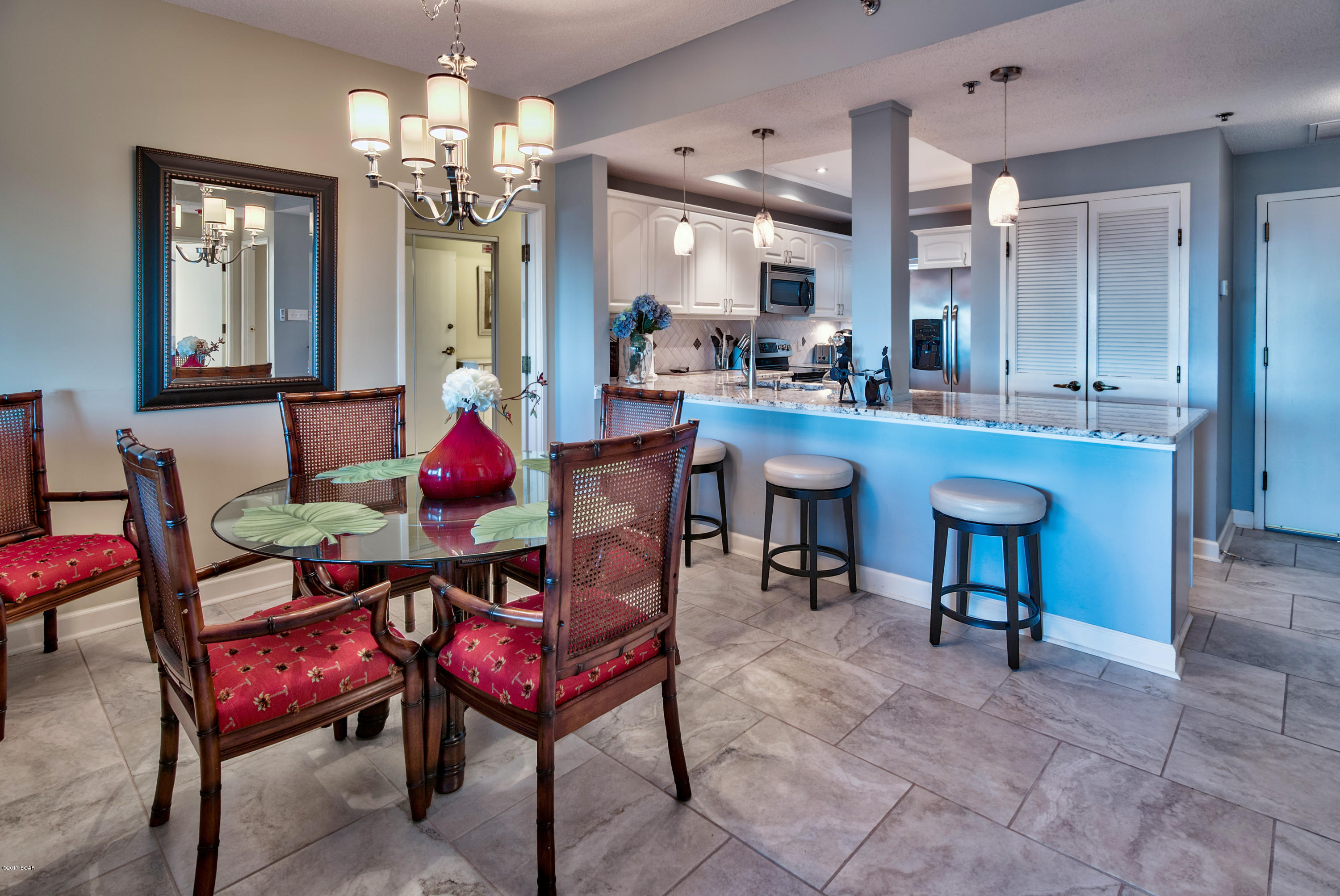 Summit At Topsl - Residential