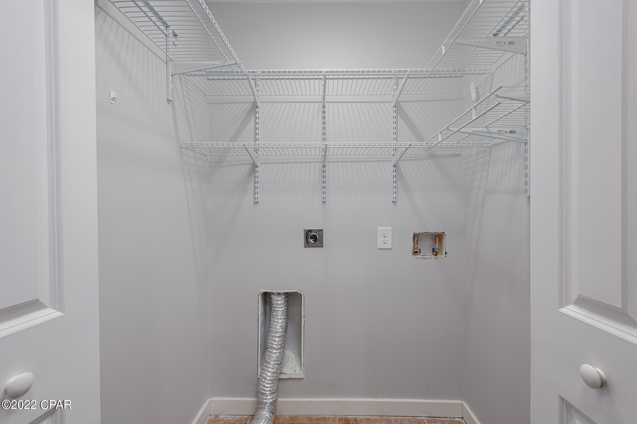 Magnolia Bay Club - Residential