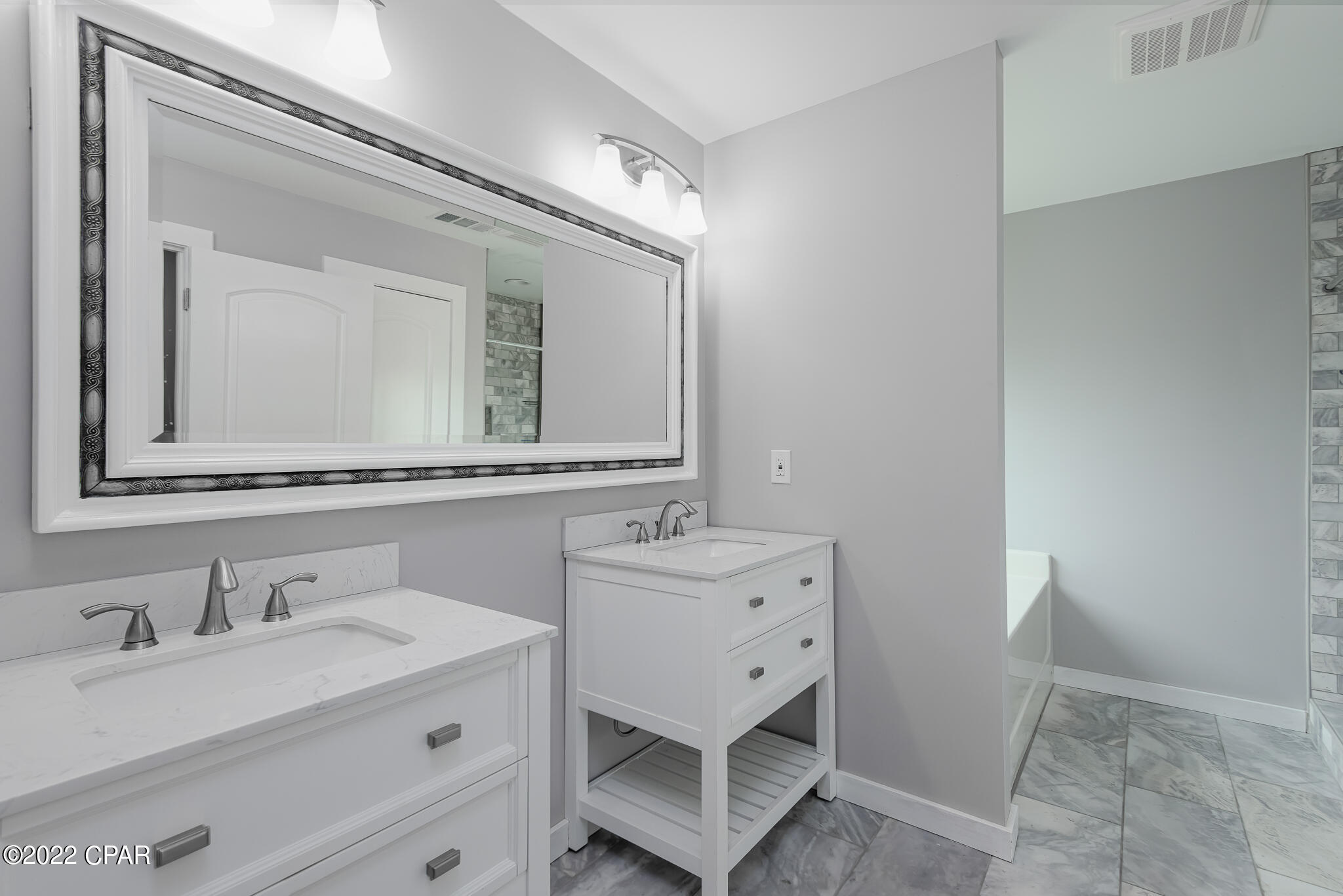 Magnolia Bay Club - Residential