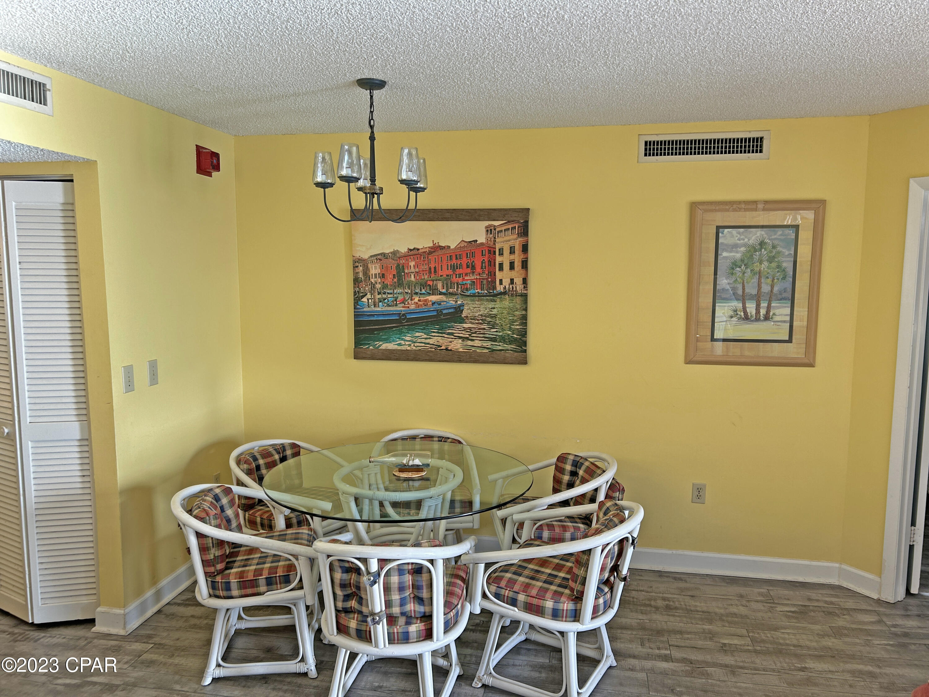 Summerhouse Condo. - Residential