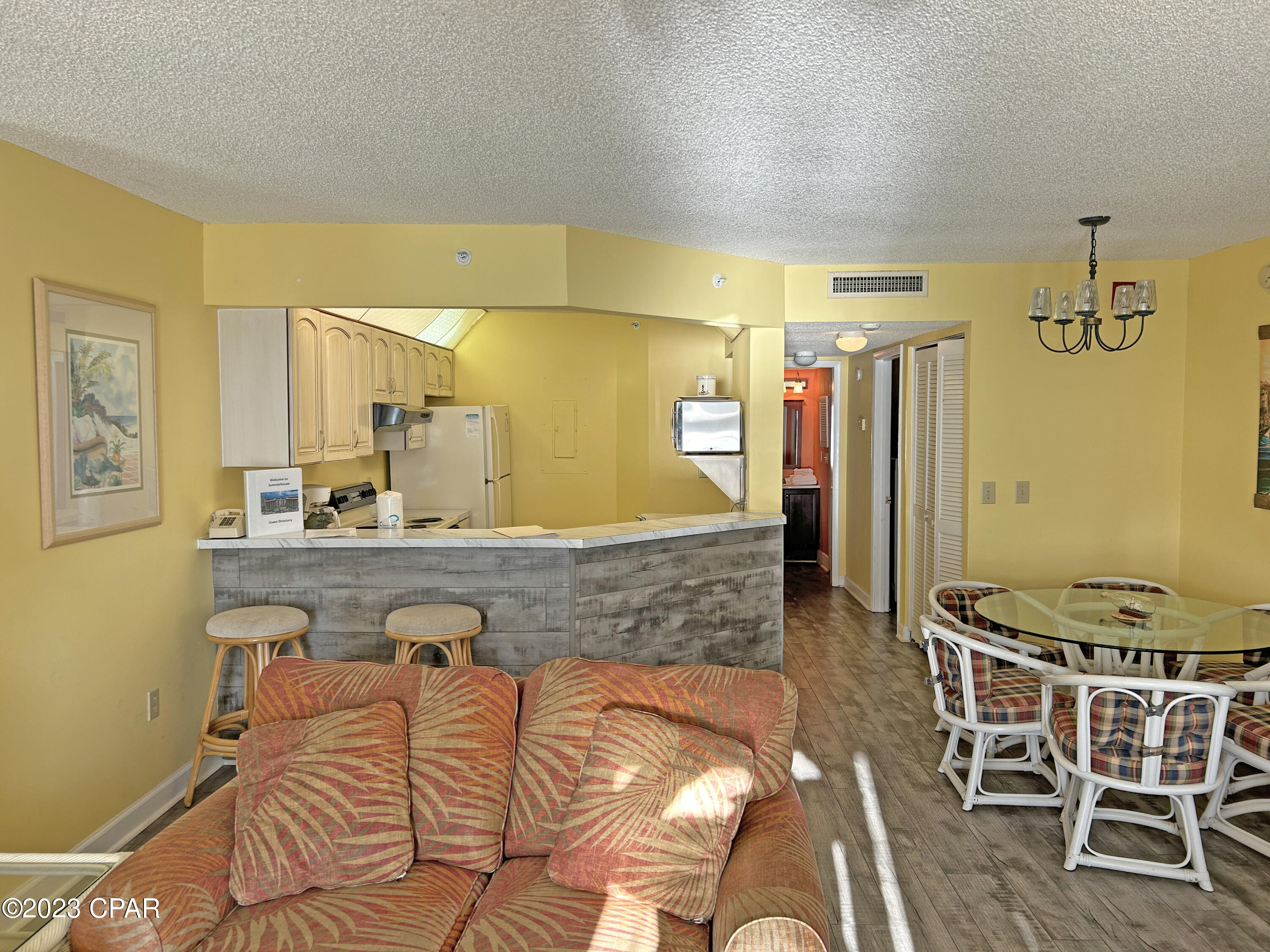Summerhouse Condo. - Residential