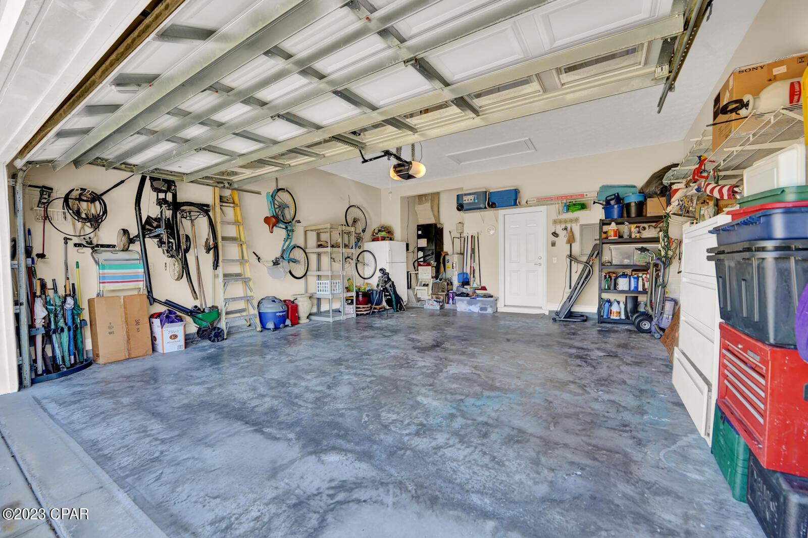 Colony Club - Residential