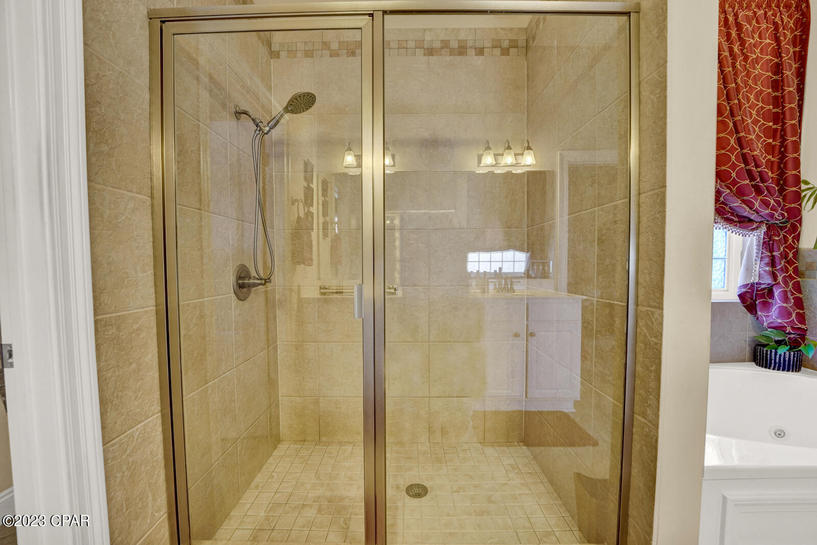 Colony Club - Residential