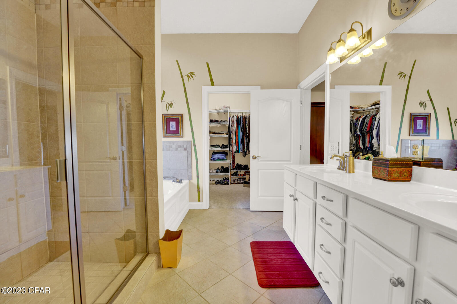 Colony Club - Residential