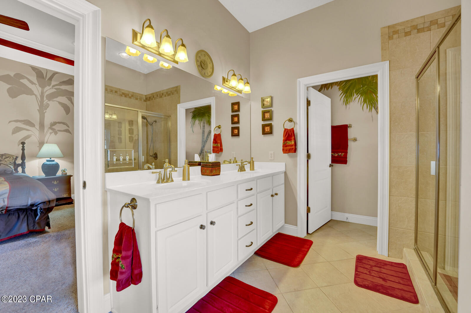 Colony Club - Residential