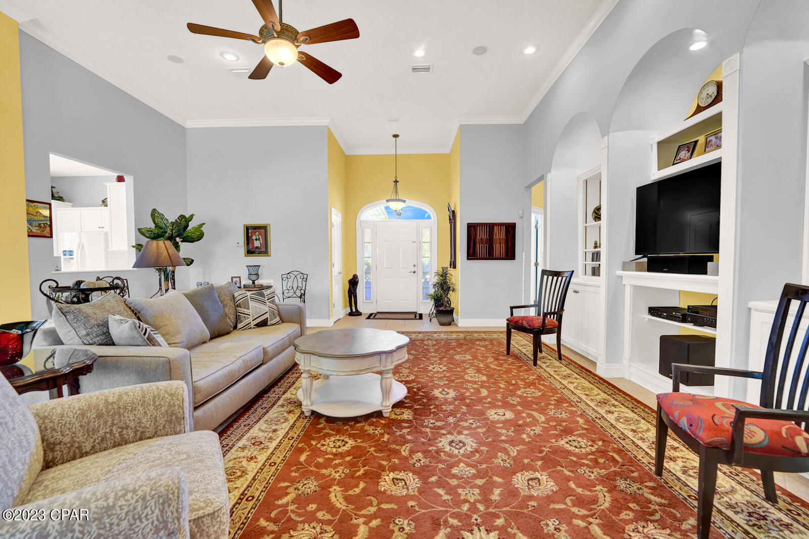 Colony Club - Residential