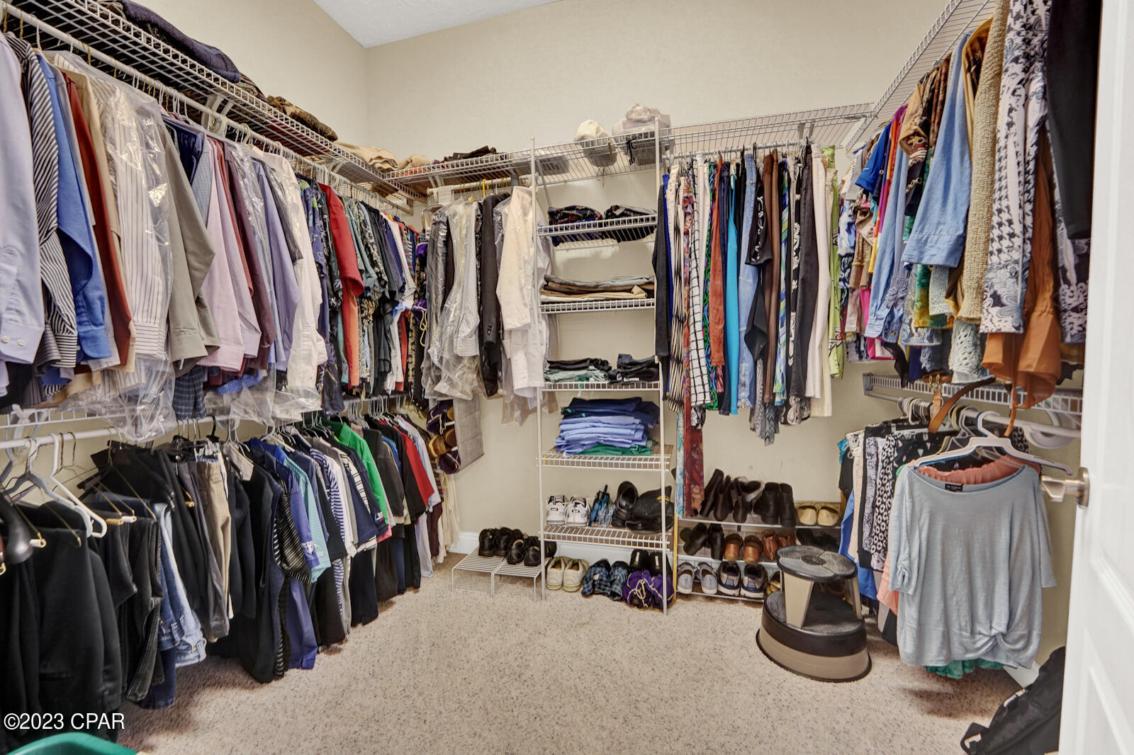 Colony Club - Residential