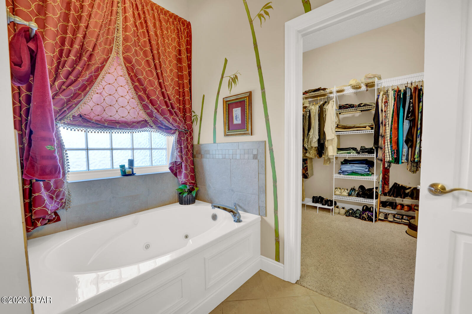 Colony Club - Residential