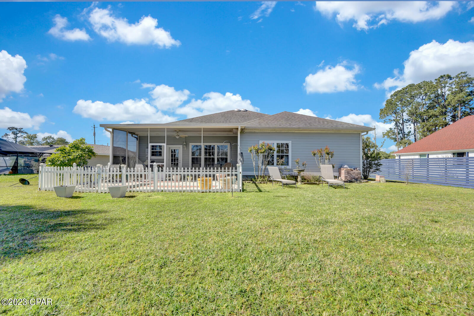 Colony Club - Residential