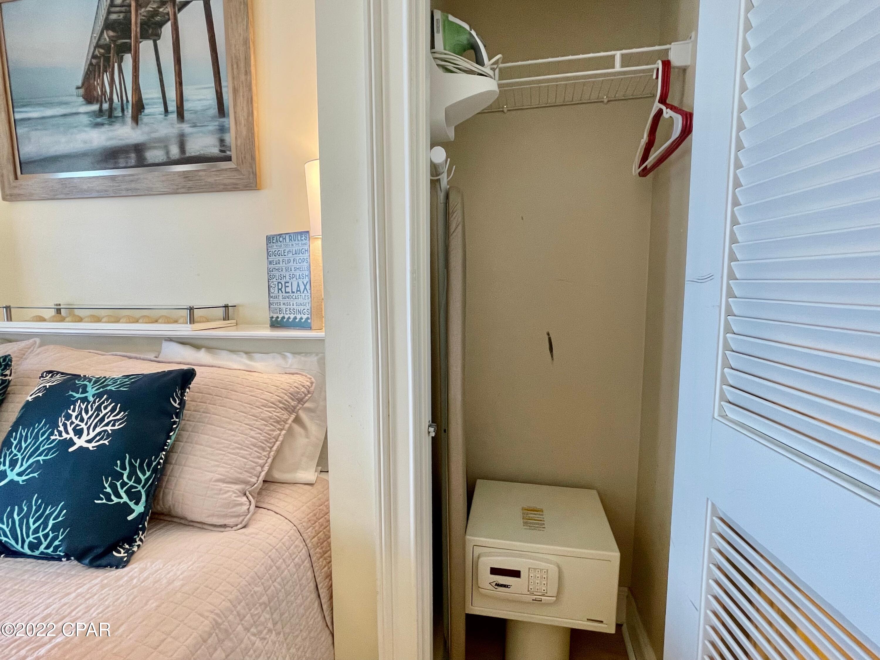 Carillon Beach Inn - Residential