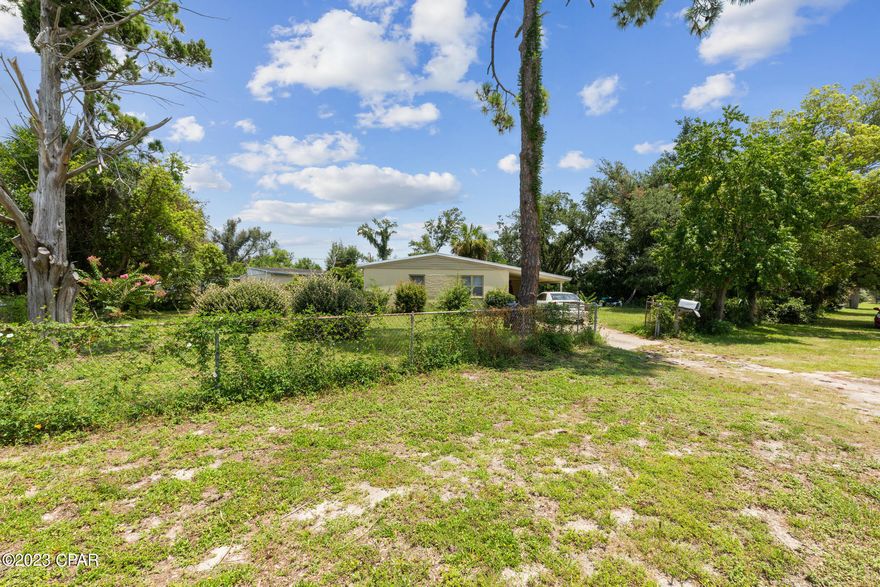 ATTENTION ALL INVESTORS AND OWNER OCCUPANTS! GREAT SINGLE FAMILY LOCATED IN A GREAT PANAMA CITY NEIGHBORHOOD.  This home has 2 bedrooms with 1 full bathroom. Plenty of land space all around the home. Bring your ideas and creativity as this home could use some TLC.  Perfectly located near major highways, parks, shopping, restaurants, hospitals, and much more. Plan your visit to see this home today, this home will not last long!