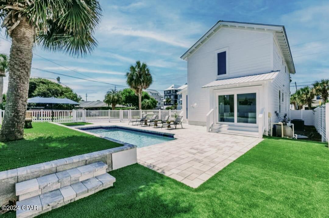 Laguna Beach Estates 1st Add - Residential