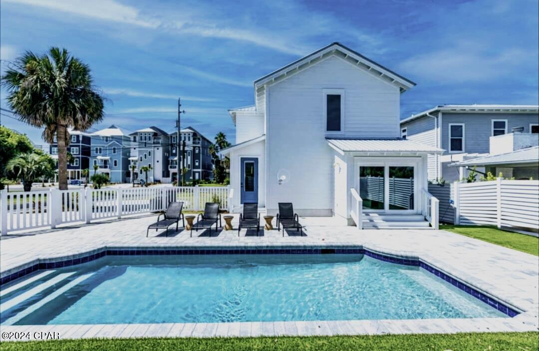 Laguna Beach Estates 1st Add - Residential