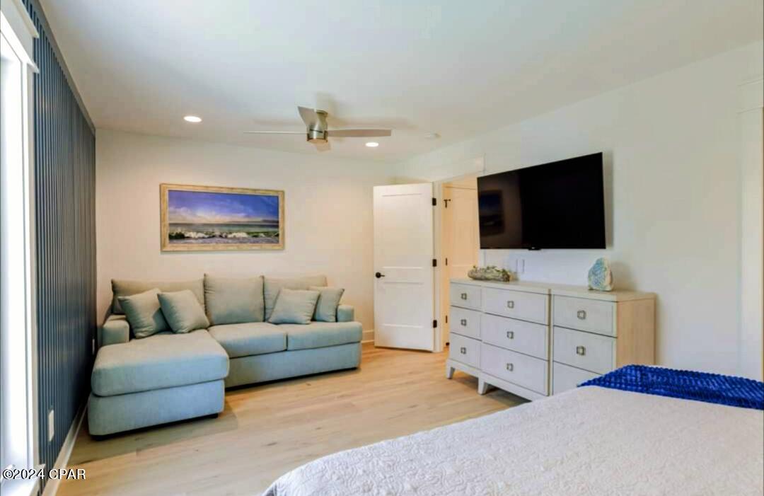 Laguna Beach Estates 1st Add - Residential