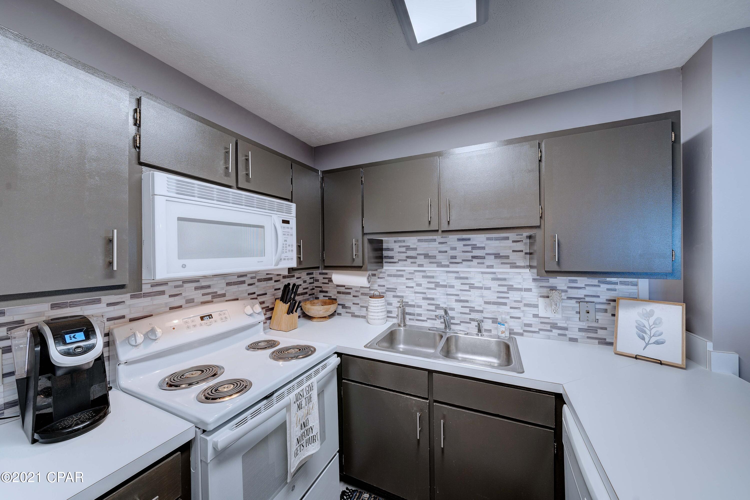 Bay Point Studio Villas Unit 3 - Residential