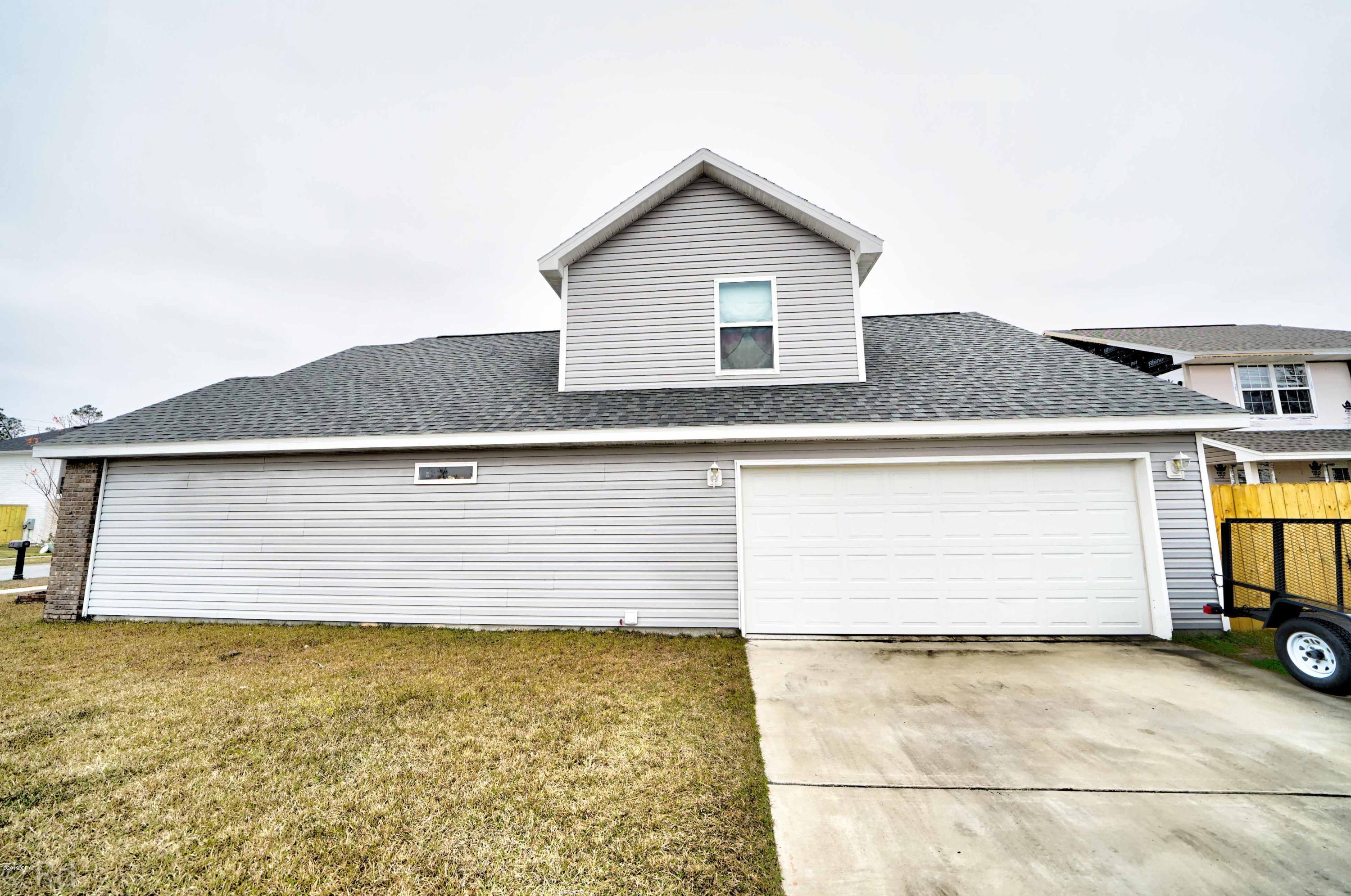 The Pines Of Lynn Haven - Residential