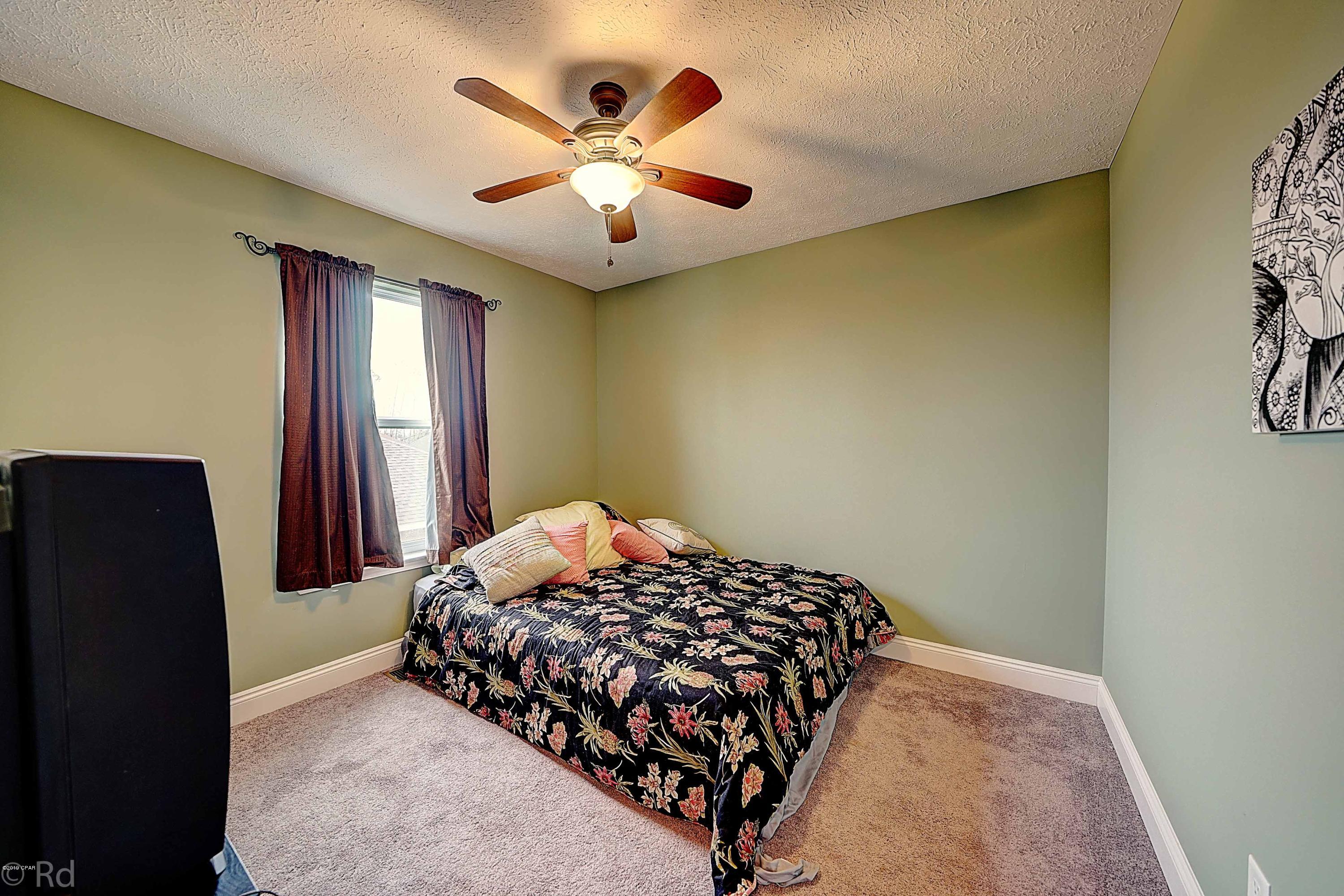 The Pines Of Lynn Haven - Residential