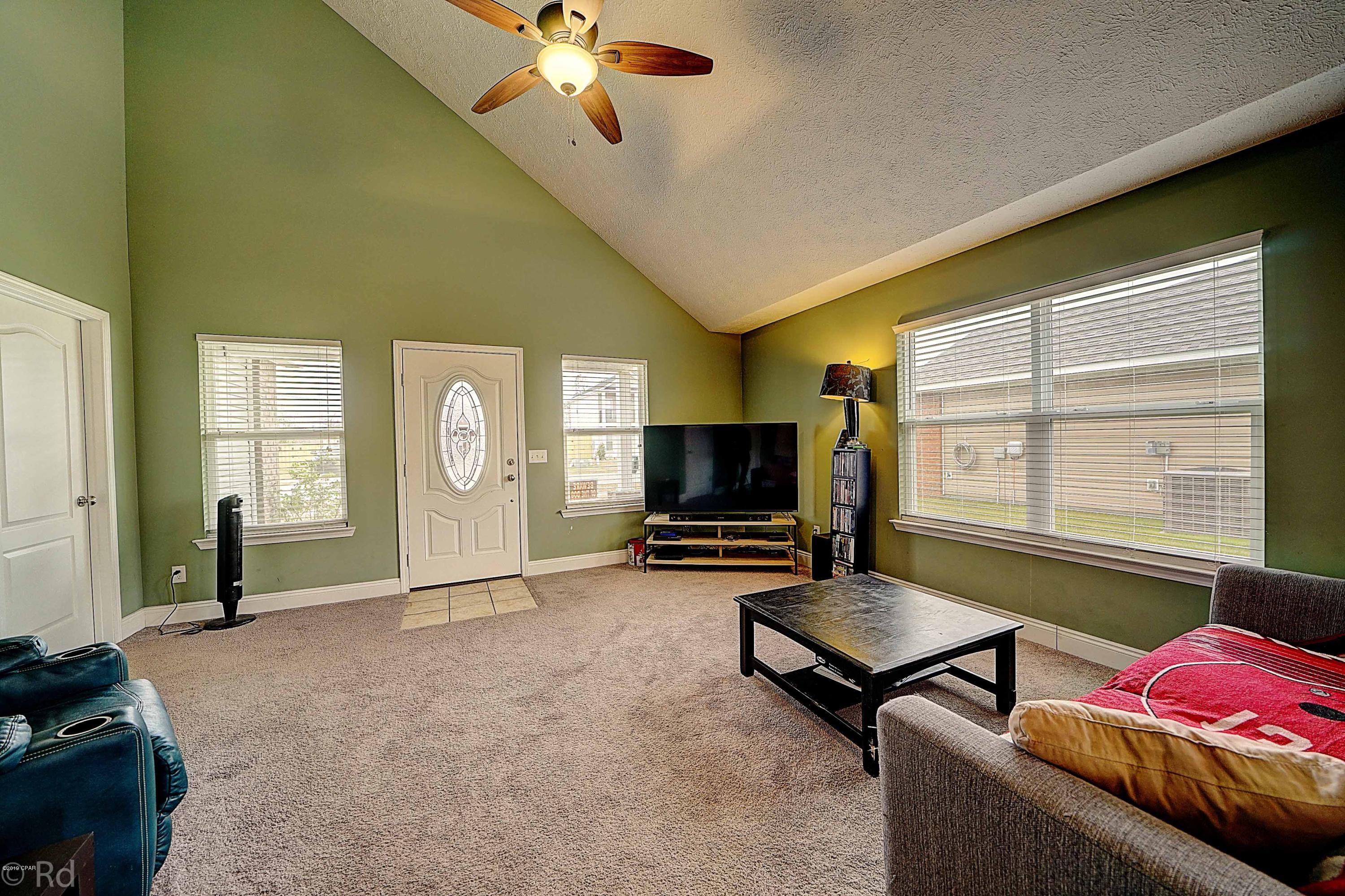 The Pines Of Lynn Haven - Residential