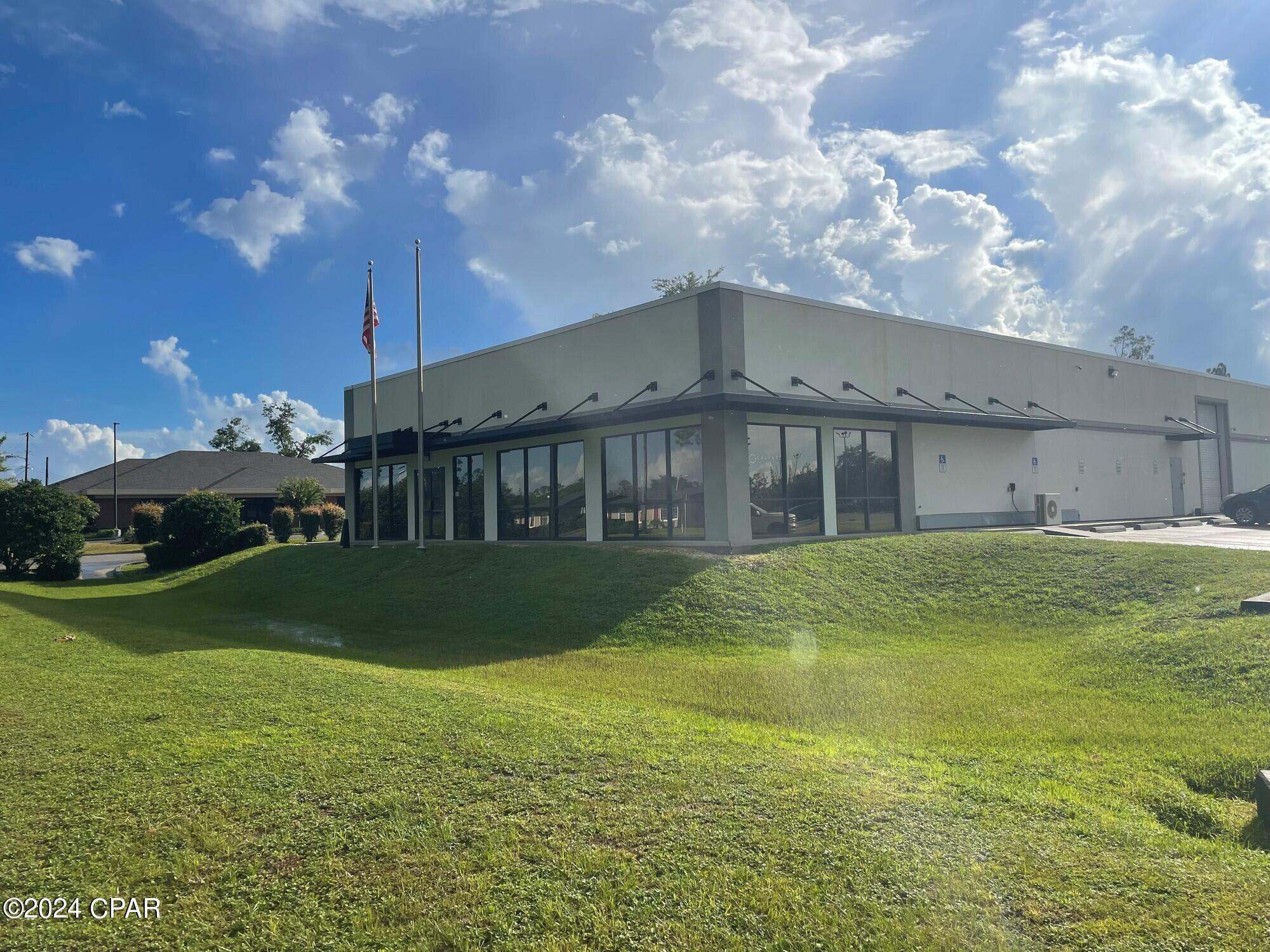 [No Recorded Subdiv] - Commercial Sale