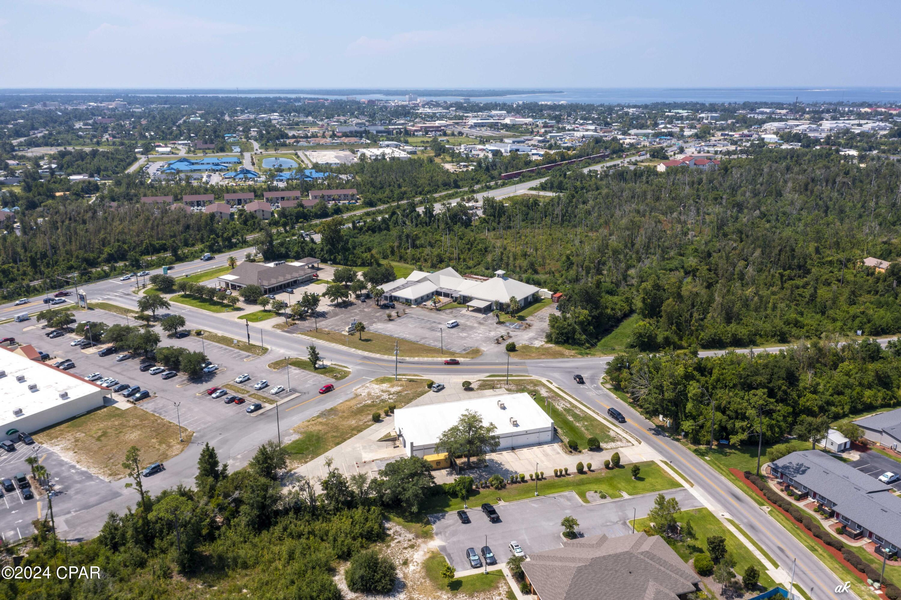 [No Recorded Subdiv] - Commercial Sale