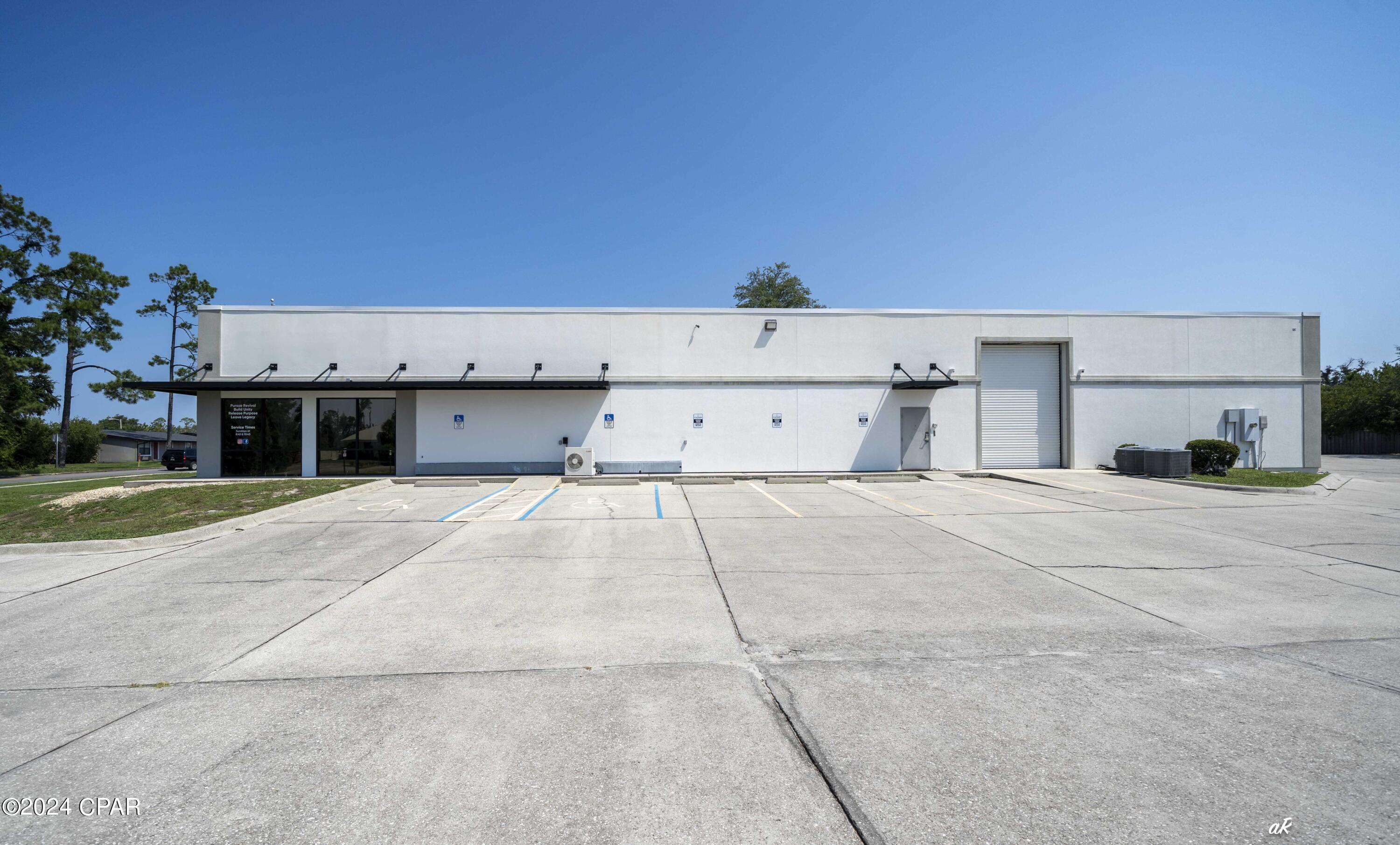 [No Recorded Subdiv] - Commercial Sale