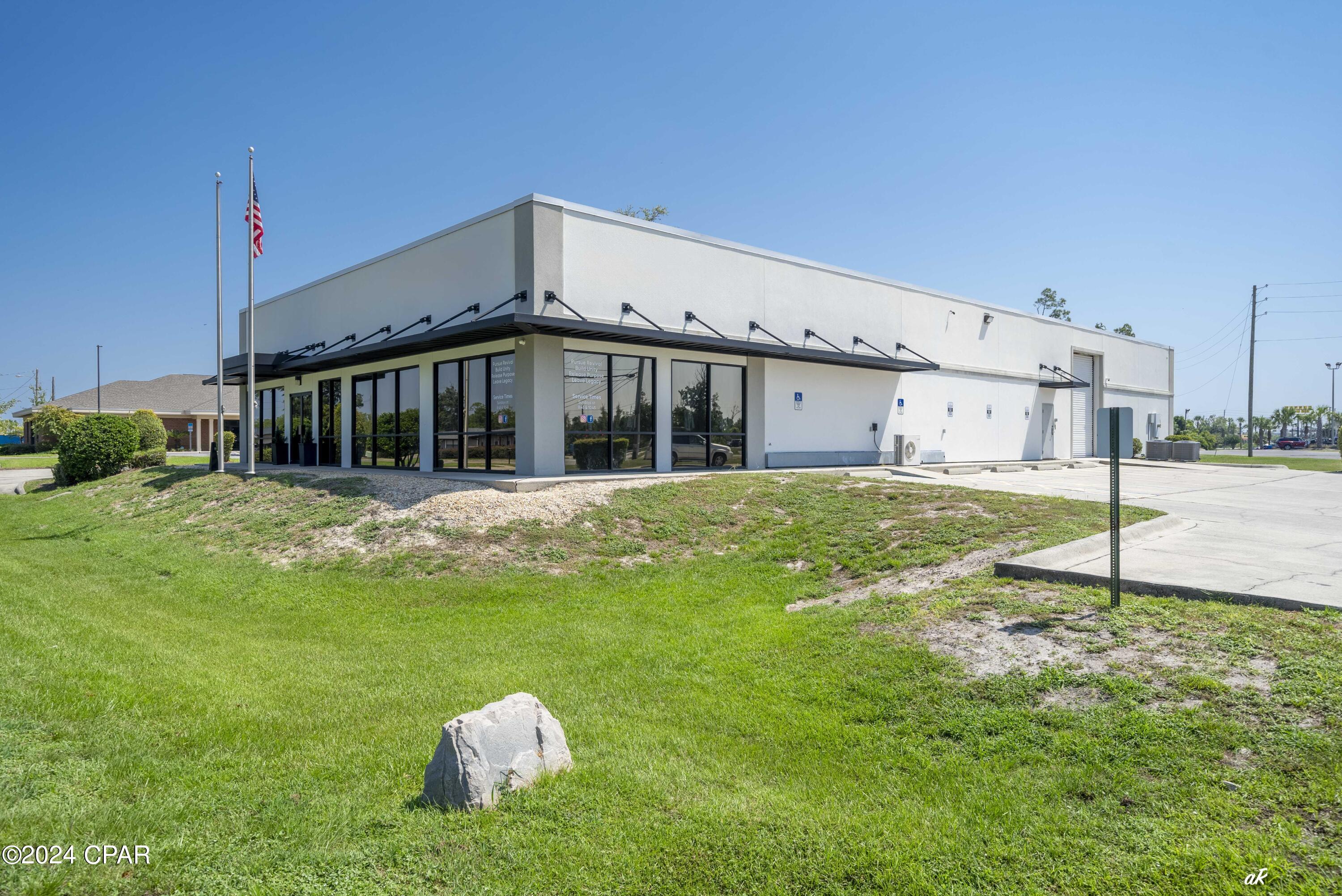 [No Recorded Subdiv] - Commercial Sale