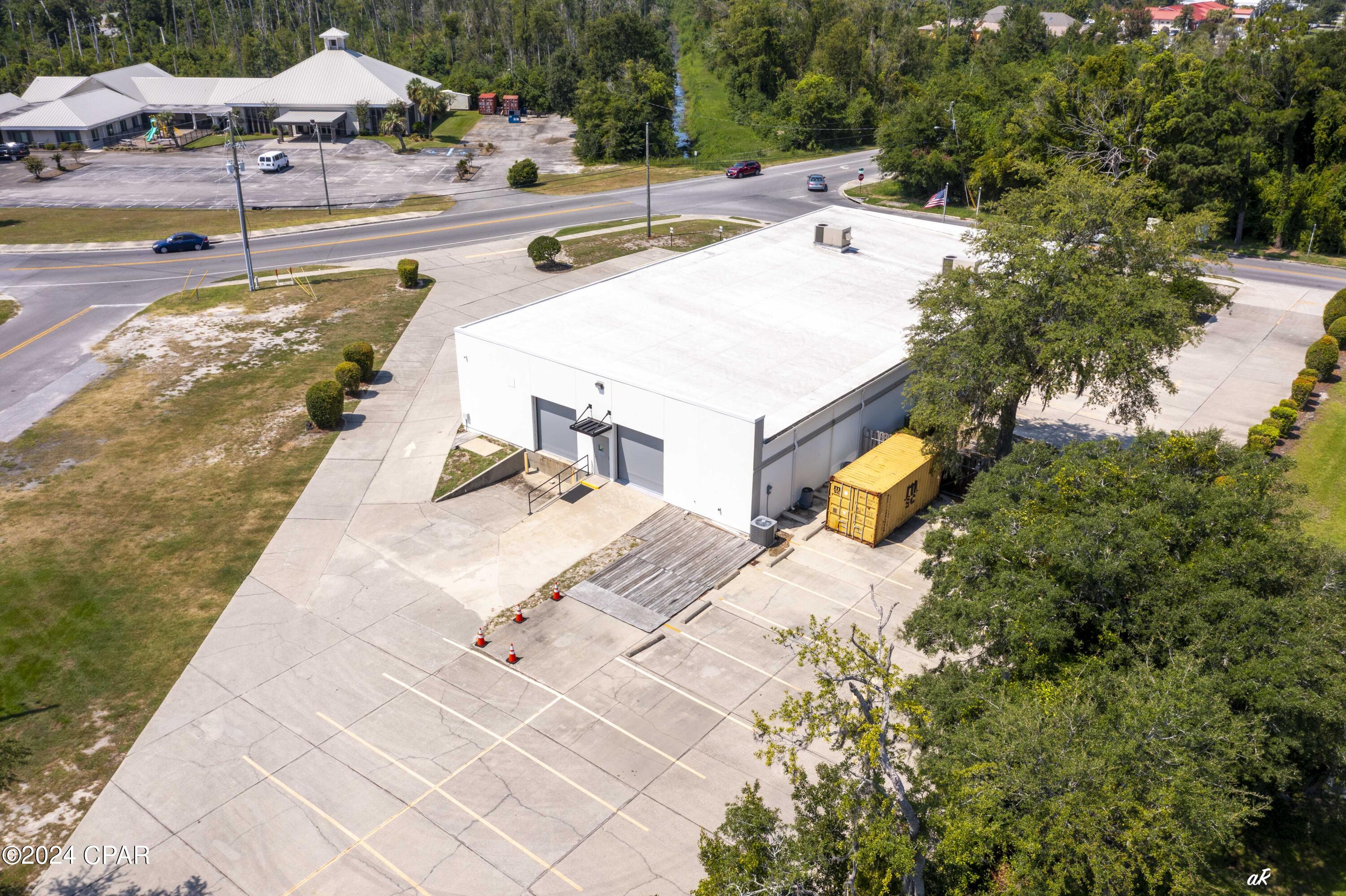 [No Recorded Subdiv] - Commercial Sale