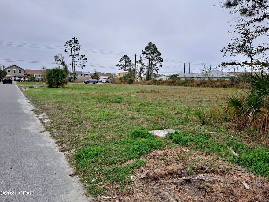 Three building lots in a very desirable area of Callaway platted subdivision of Fox Lake. Lots are cleared, paved roads, public water, and sewer available. Lots are high and dry, very little fill needed. Three building lots in a row welcomes all builders.