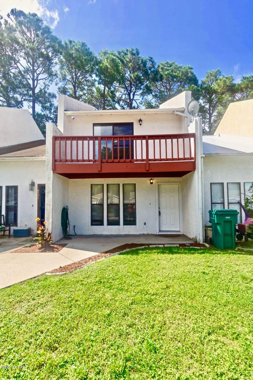 CURRENTLY UNDER CONTRACT, SELLER ACCEPTING BACKUP OFFERS             

Great 2 bedroom, 1.5 bath townhouse close to the beach and the Navy base. *New vinyl plank flooring throughout first floor (2018) New carpet throughout second floor (2018) All new stainless steal appliances (2018)* Both bedrooms are upstairs with a balcony off of the master bedroom. Master has 2 closets. $50 monthly HOA pays for trash service and front yard maintenance. Backyard is fully fenced in. Move in ready!   * All important information should be verified.
