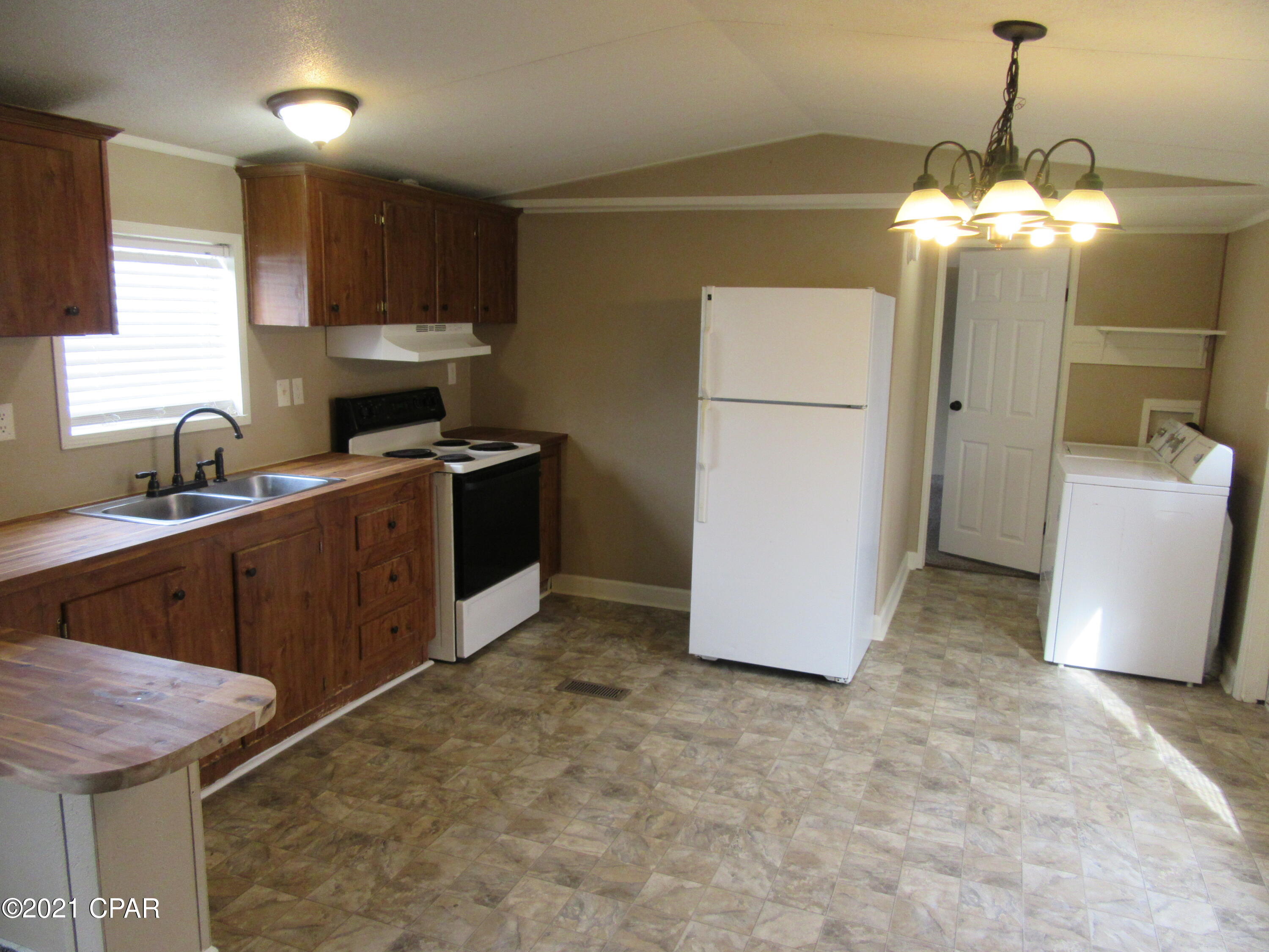 [No Recorded Subdiv] - Residential Lease