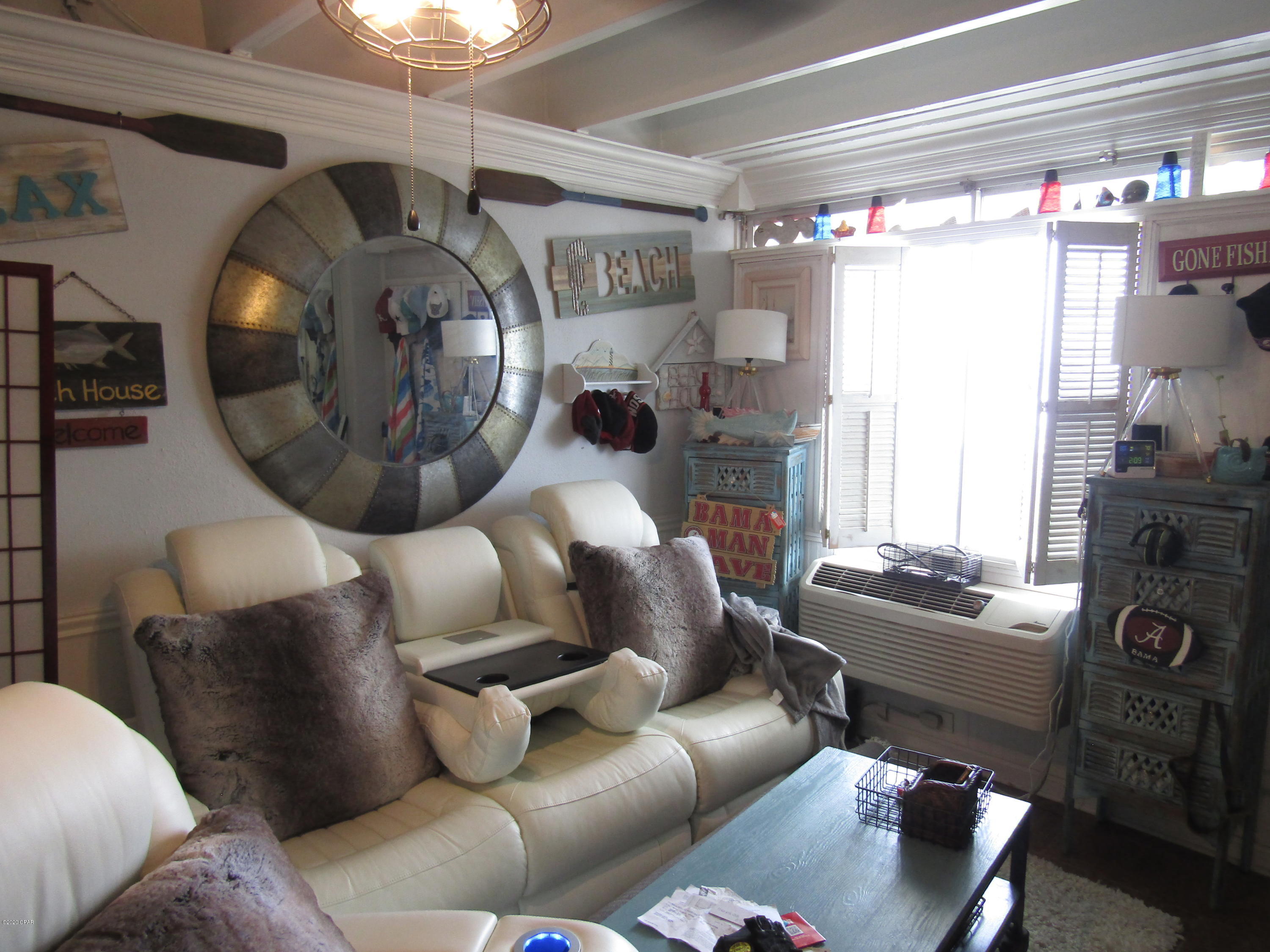 Fontainebleau Terrace - Residential