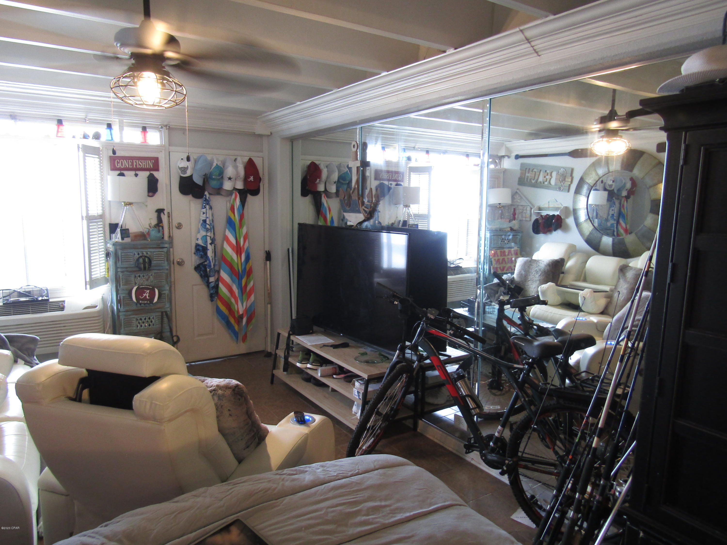 Fontainebleau Terrace - Residential