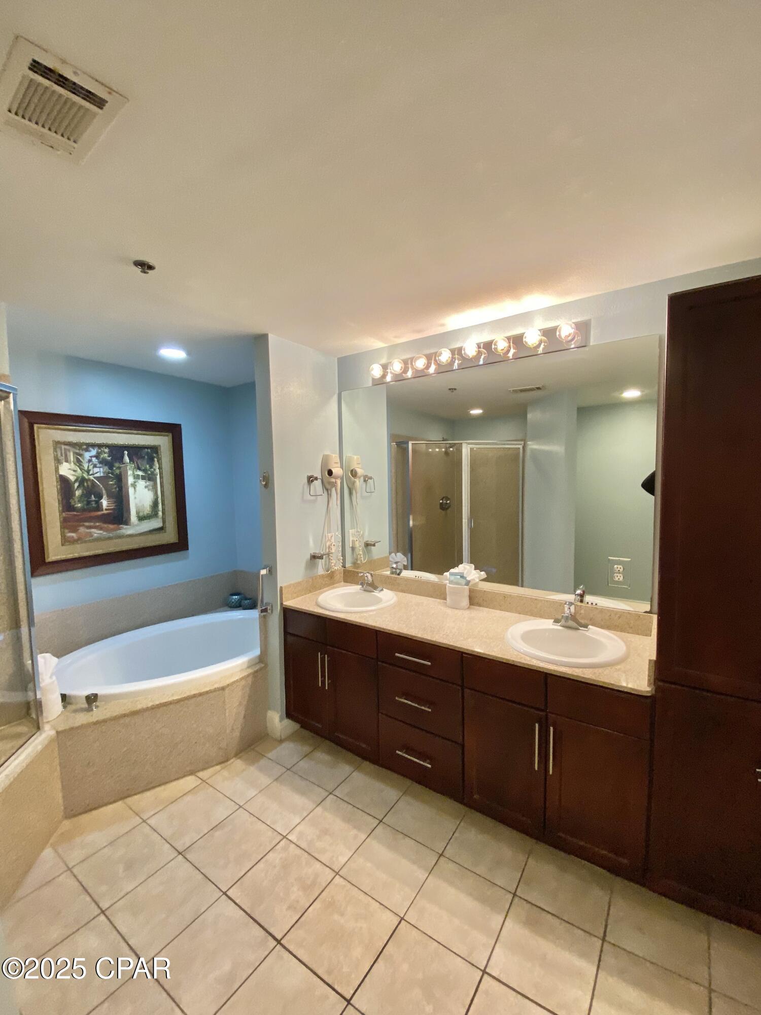 Laketown Wharf Phase II - Residential