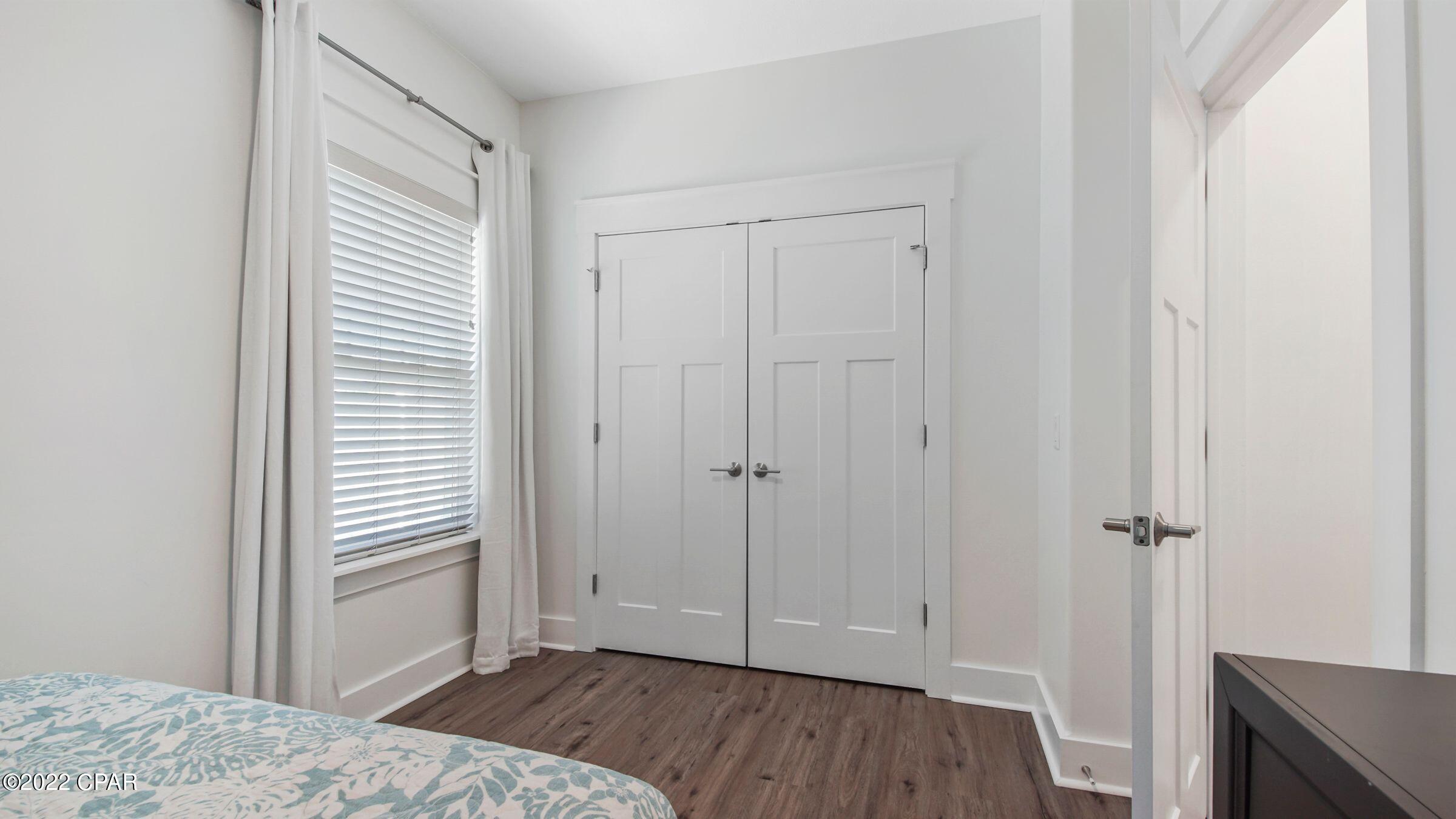 Laguna Beach Estates 5th Add - Residential