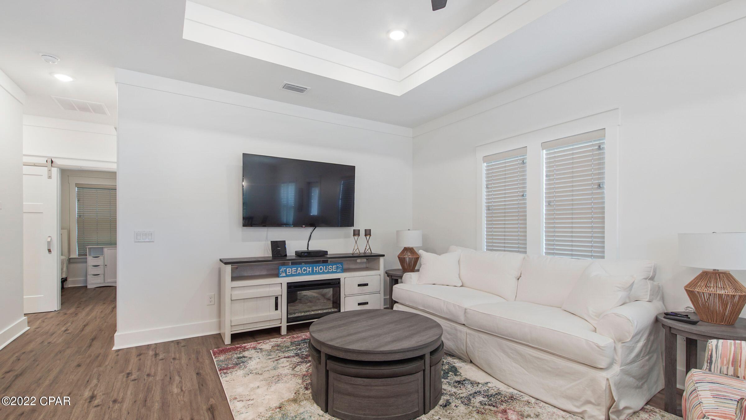 Laguna Beach Estates 5th Add - Residential