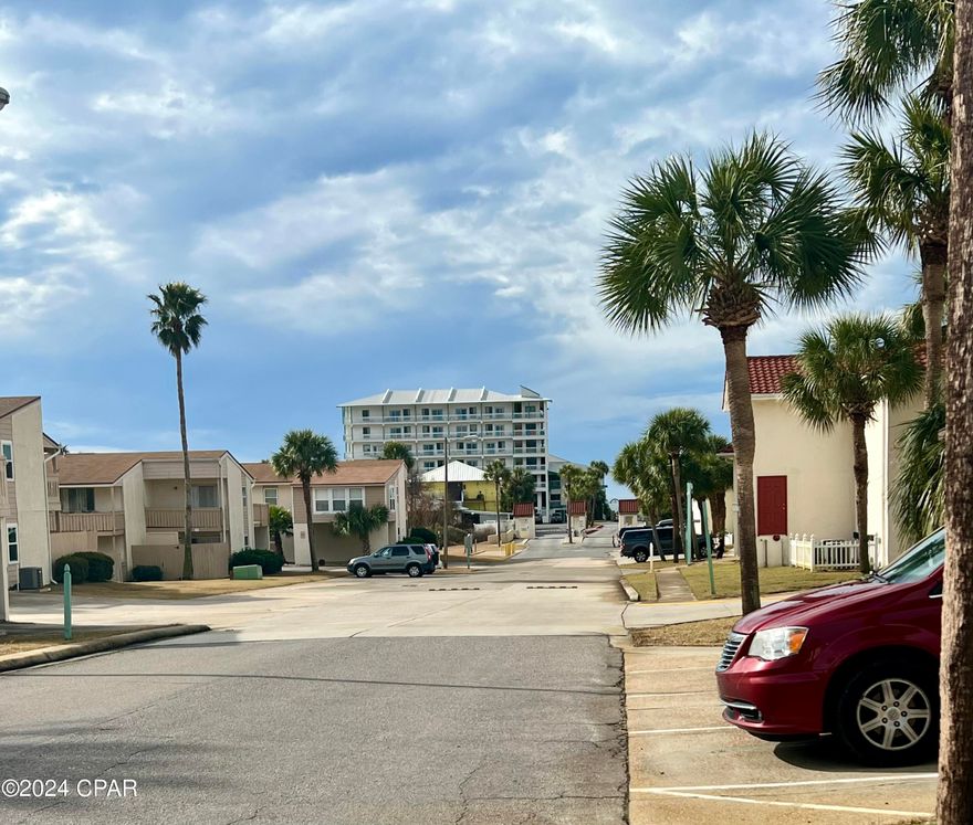 ''Distressed Sale''.
WHERE ARE ALL MY INVESTORS/FLIPPERS?  THIS ONE IS FOR YOU!!  This piece of paradise is Priced to sell QUICK!  A little love will go a long way with this 2BR/2BA beach beauty!  New HVAC.  So CLOSE to the dedicated Beach Access. It is ideal for short-term rentals or would make a great primary residence. This  gem is located in the sought after Horizon South Condominium Resort on the west-end of Panama City Beach.  It is approx. 350 steps to the beautiful white sandy beaches and close to all of the amazing amenities in Horizon South! There are 4 pools, a hot tub, tennis courts, pickleball, basketball, mini-golf, shuffle board and much more! In addition, Horizon South is close to Pier Park and multiple restaurants & shops! *Measurements are approximate & should be verified*