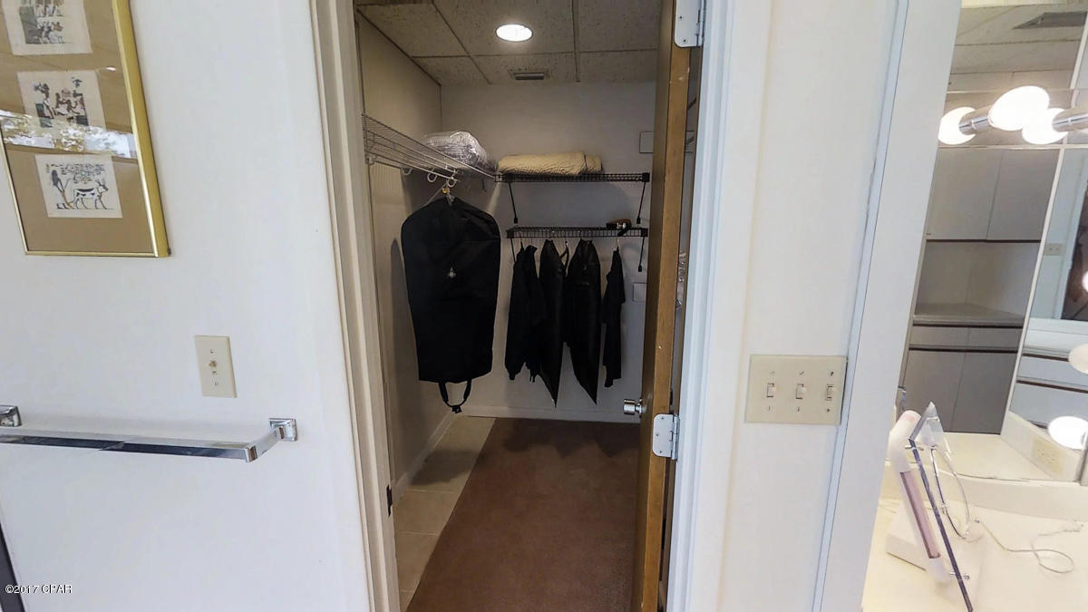 Colony Club - Residential