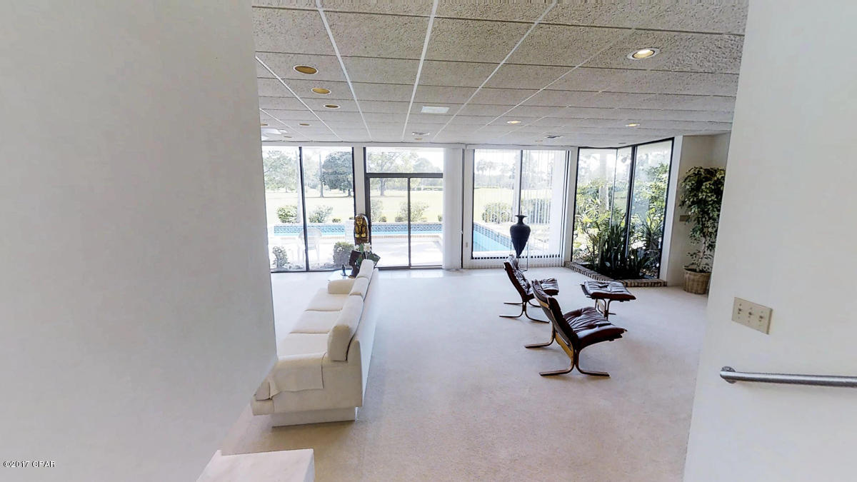 Colony Club - Residential