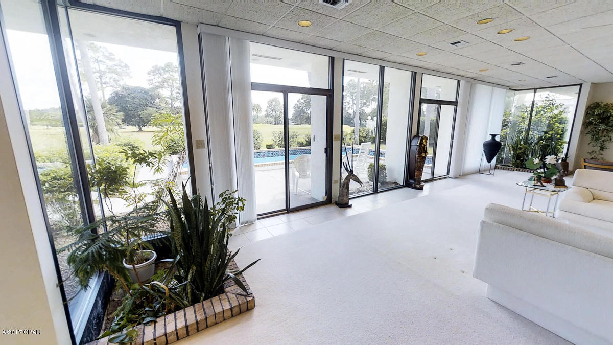 Colony Club - Residential