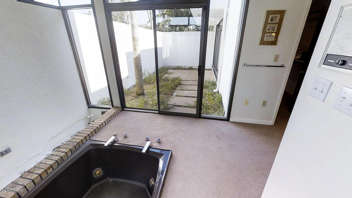 Colony Club - Residential