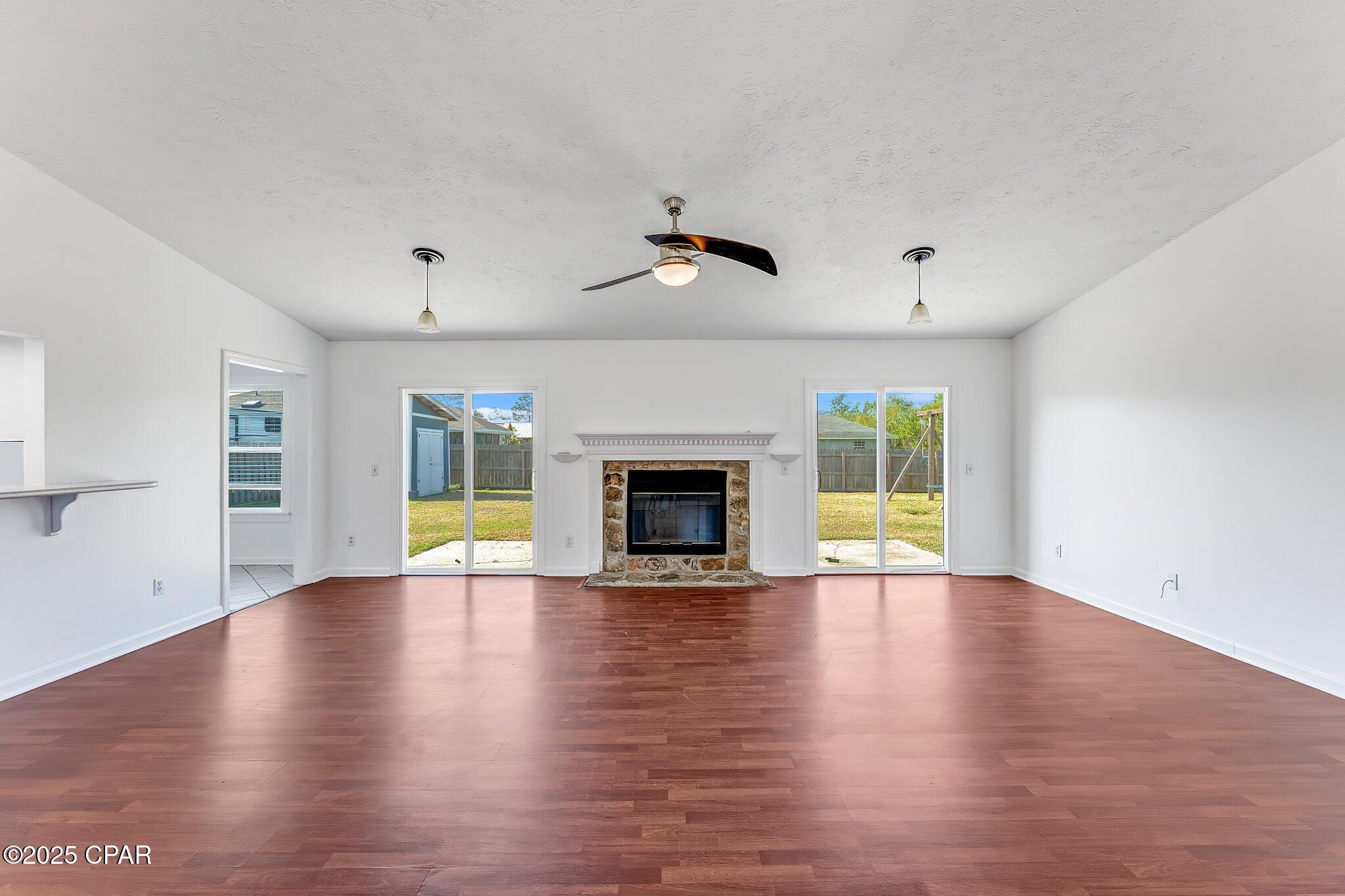 [No Recorded Subdiv] - Residential Lease
